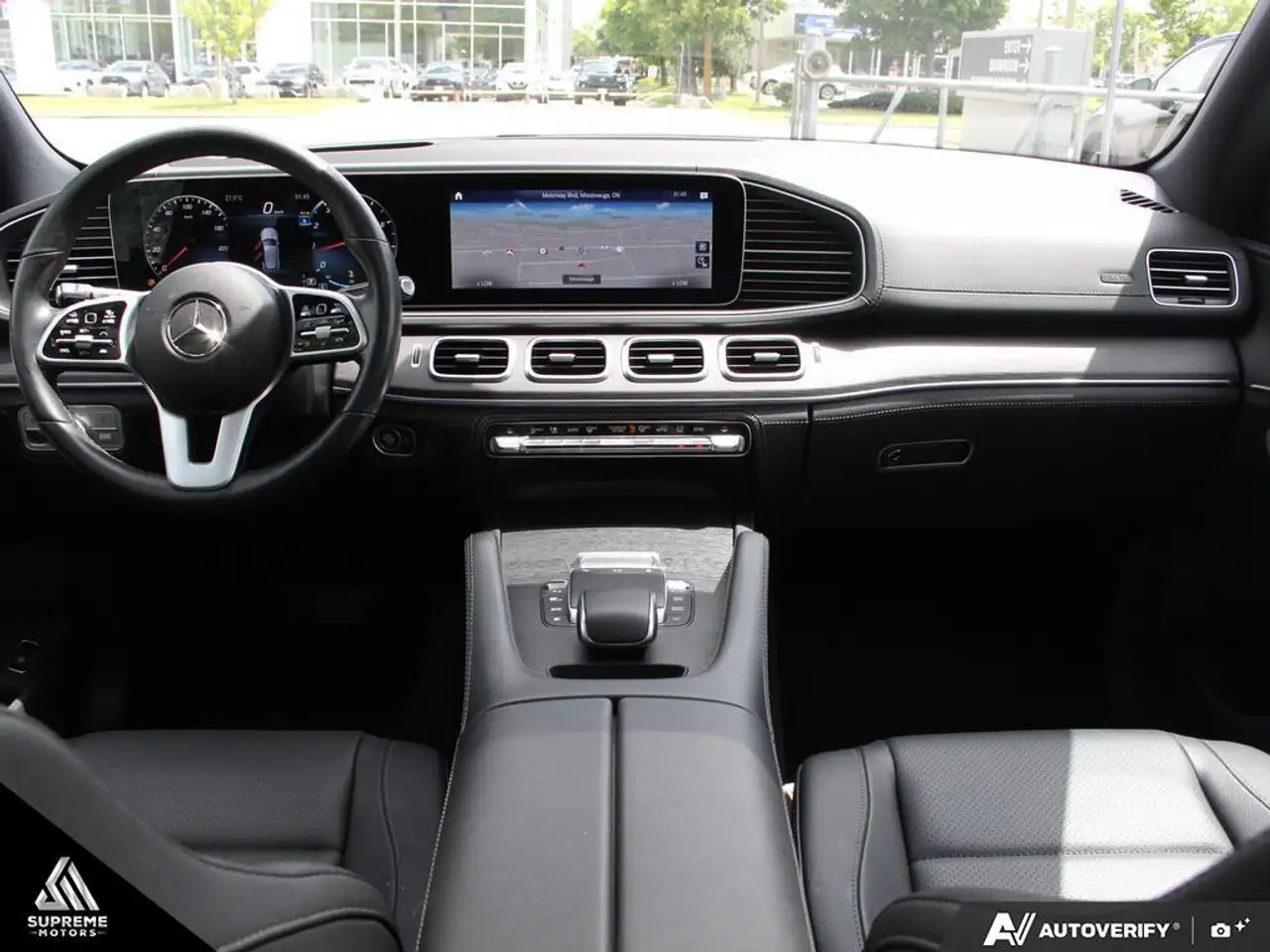 Mercedes-Benz GLE снимка Mercedes-Benz GLE