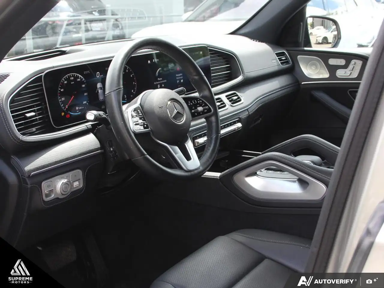 Mercedes-Benz GLE снимка Mercedes-Benz GLE