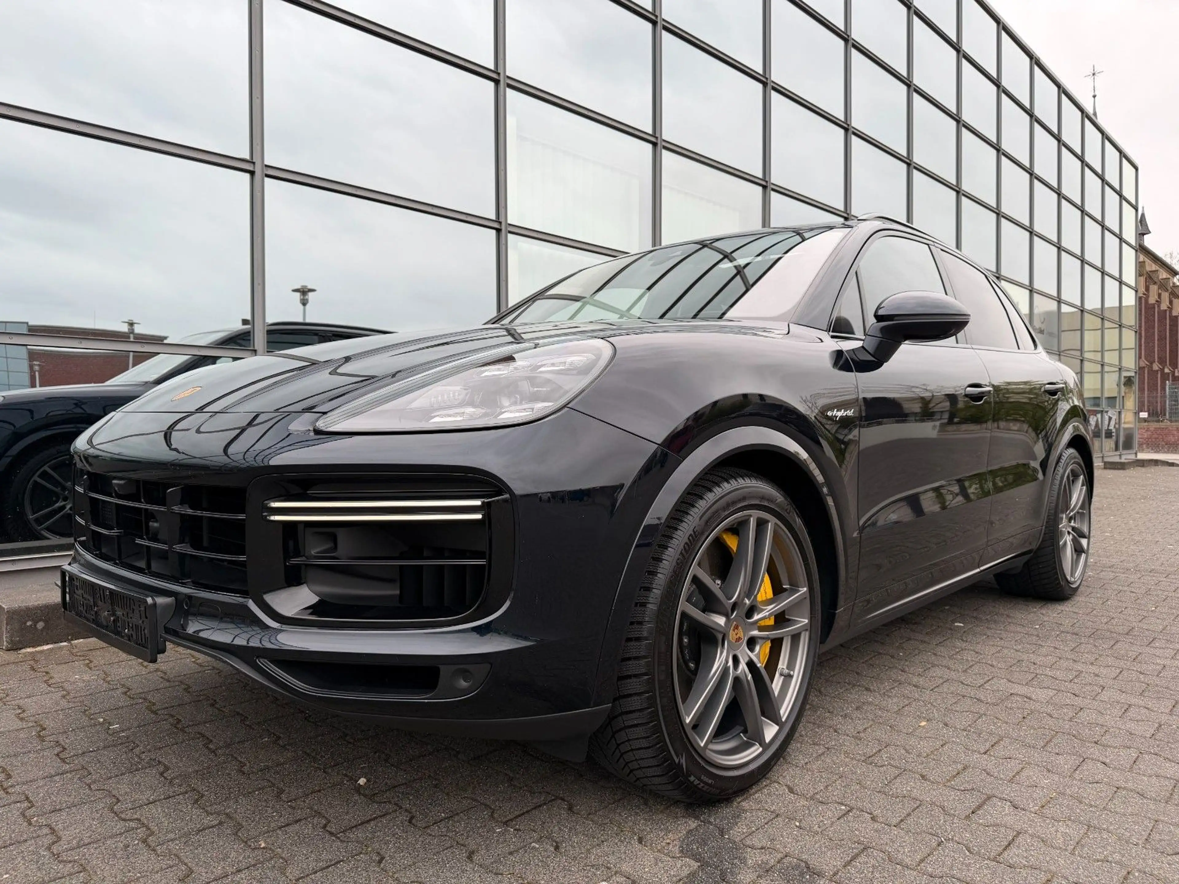 Porsche Cayenne Turbo S E-Hybrid Approved Chrono — photo 14