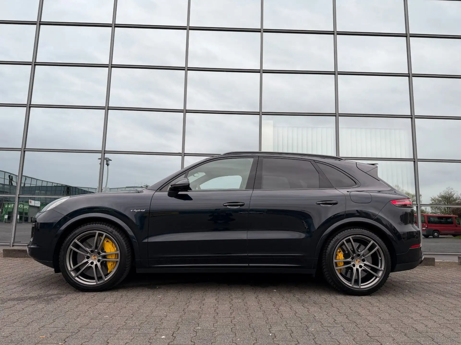 포르쉐 Porsche Cayenne S E-Hybrid 2021 검정 사진 4