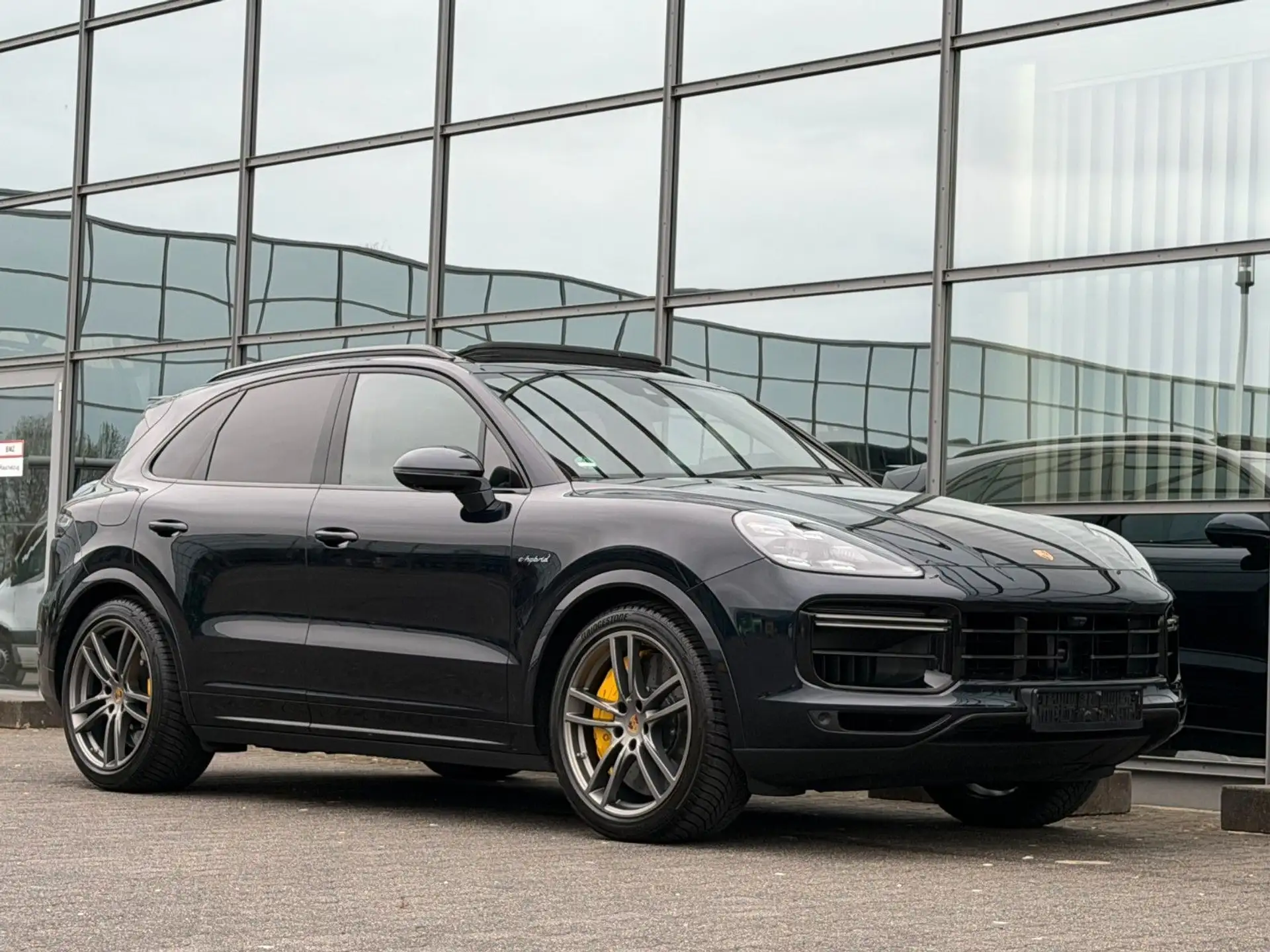 포르쉐 Porsche Cayenne S E-Hybrid 2021 검정 사진 5