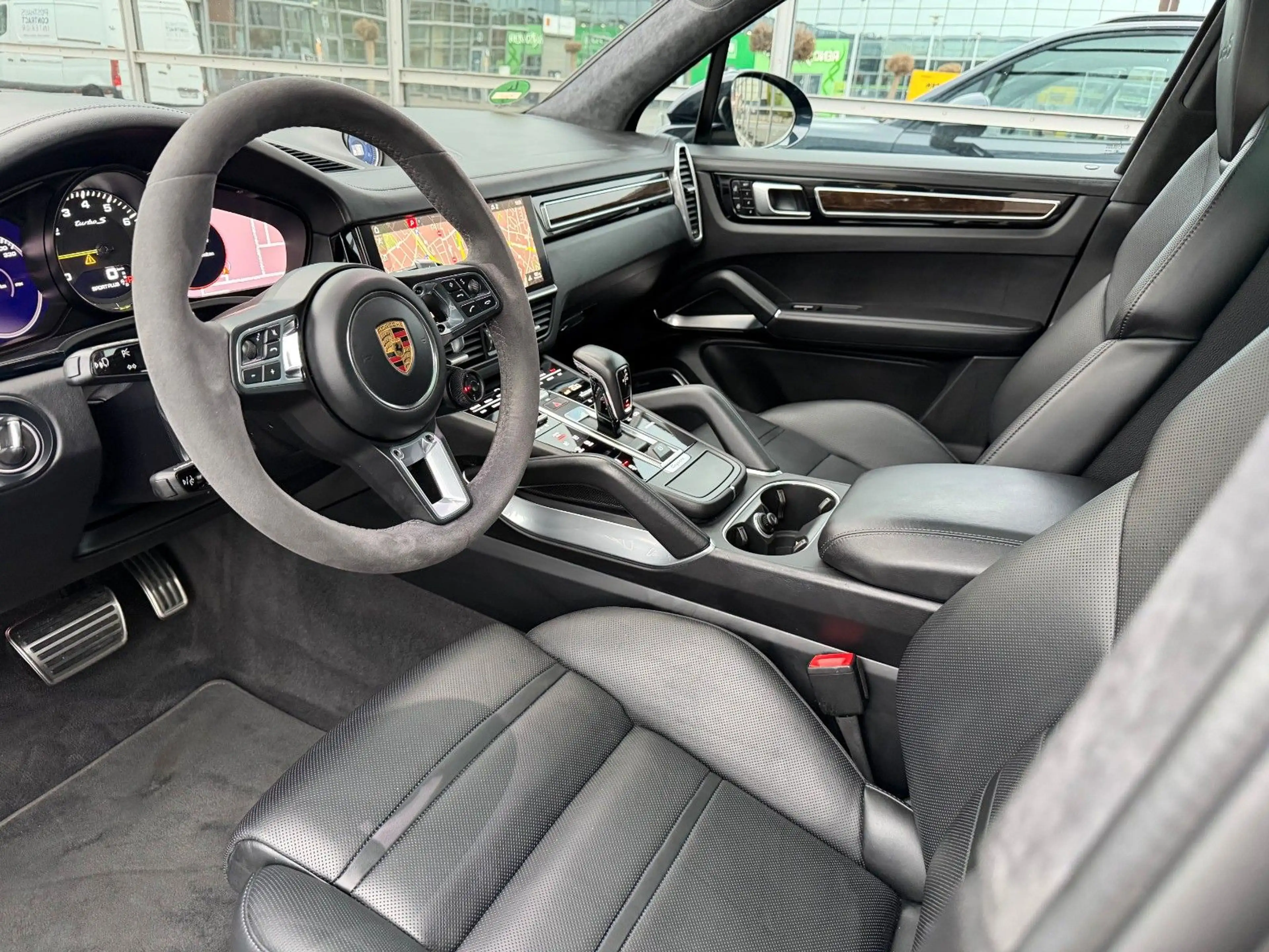 Porsche Cayenne Turbo S E-Hybrid Approved Chrono — photo 10