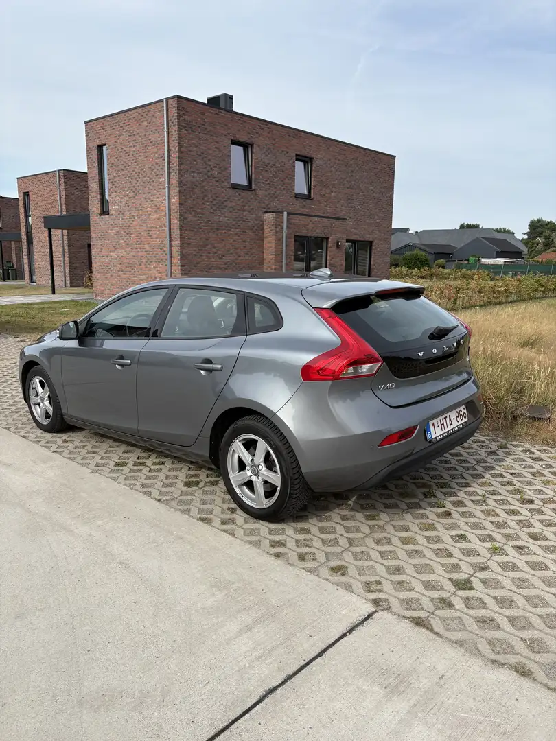 Volvo V40 - 2