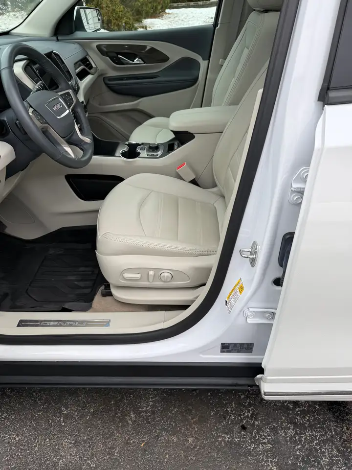 GMC Terrain снимка GMC Terrain