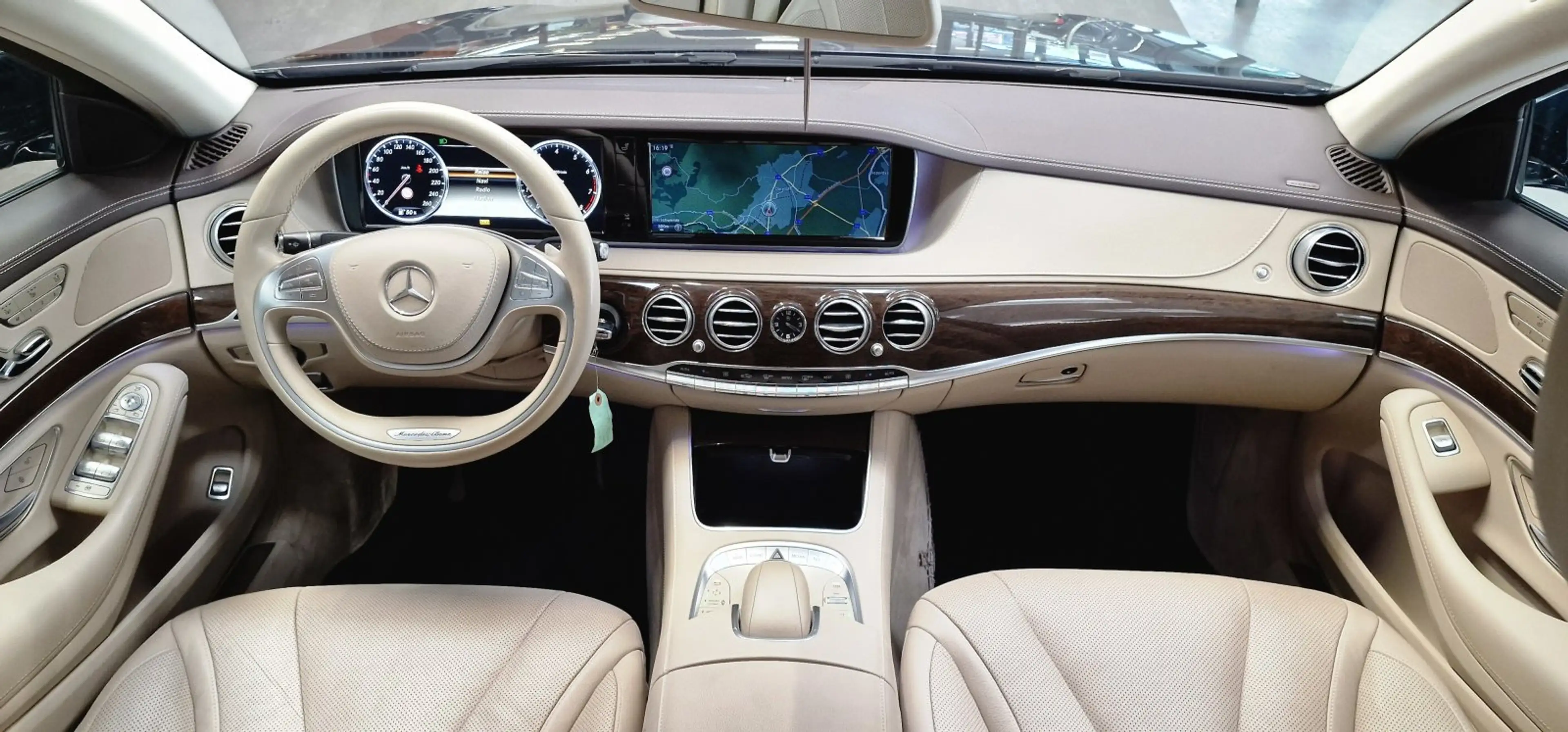Mercedes-Benz S 500 4Matic Aut. *Luftfederung*360°*Navi* — photo 11