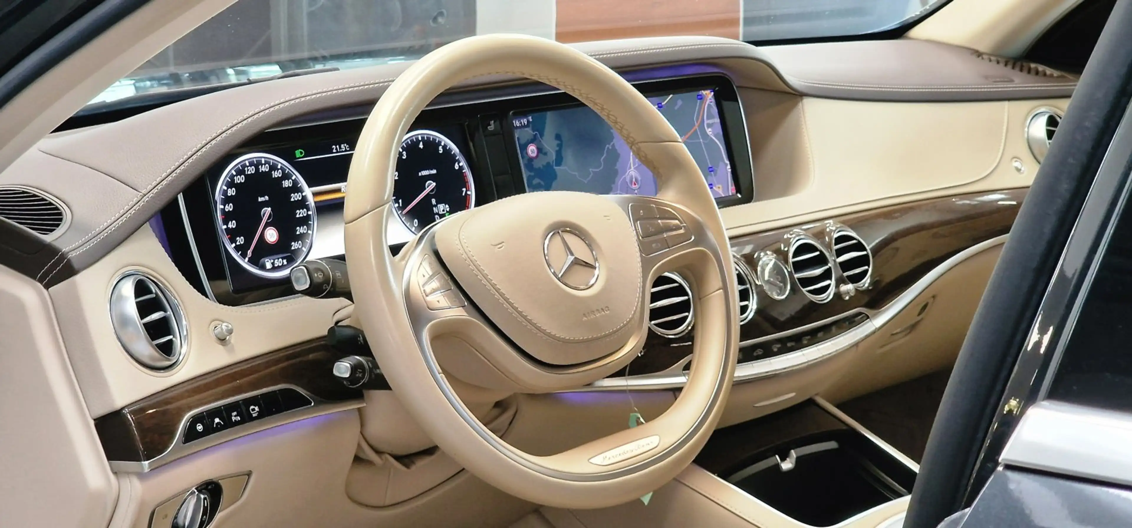 Mercedes-Benz S 500 4Matic Aut. *Luftfederung*360°*Navi* — photo 12