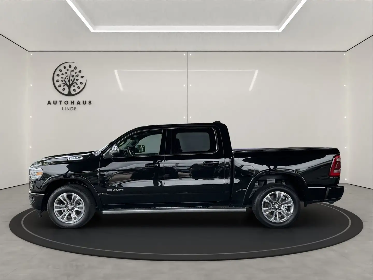 Dodge RAM 1500 5.7 HYBRID LONGHORN LIM./VOLLAUSTATTUNG Schwarz - 2
