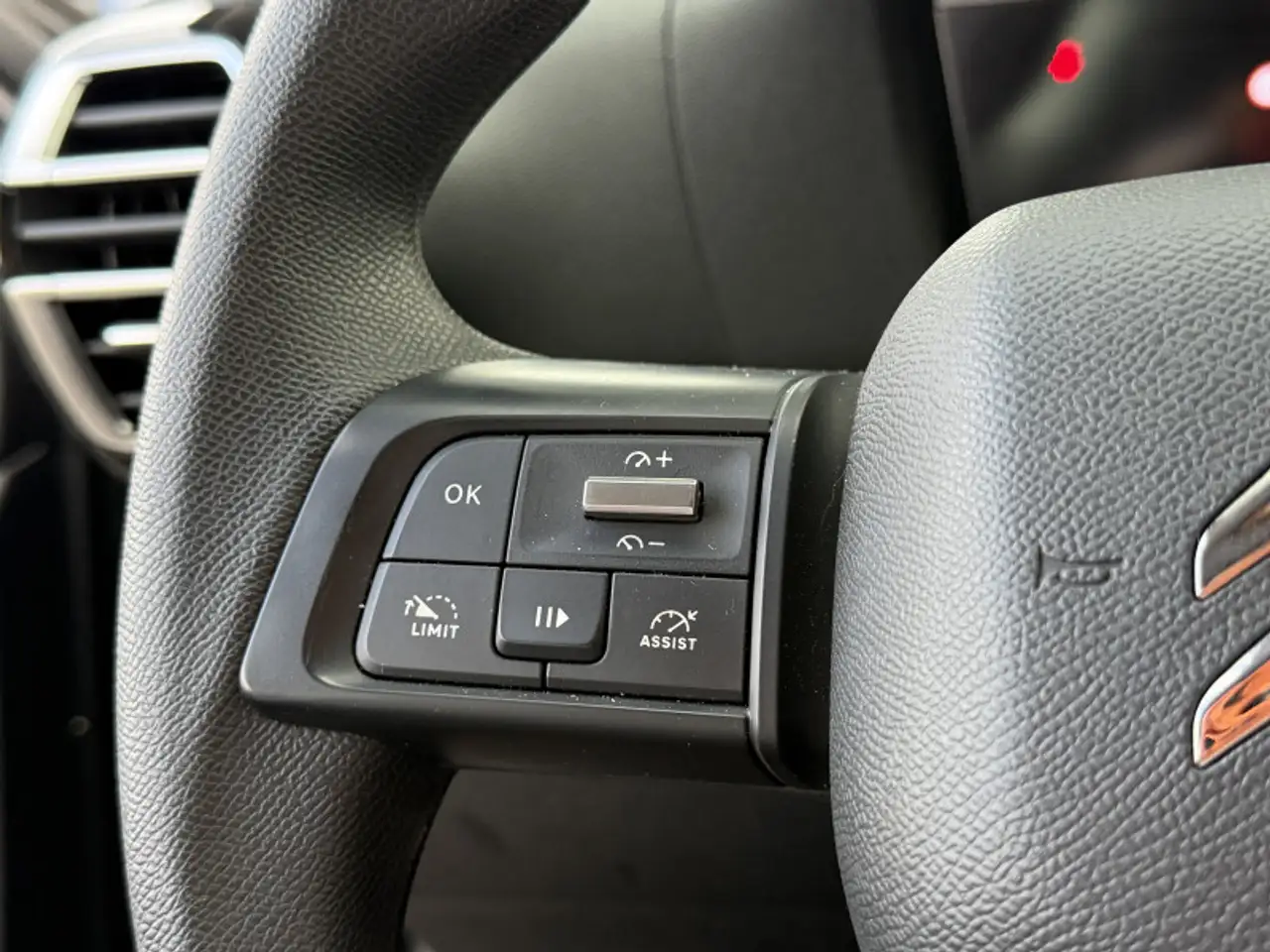Citroen C4 Berline — photo 17