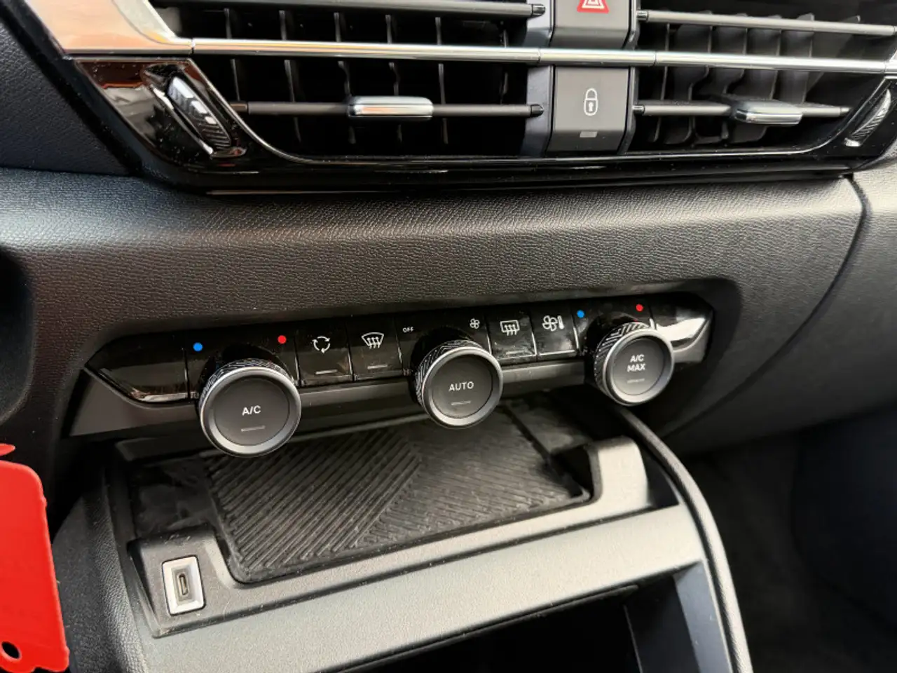 Citroen C4 Berline — photo 14