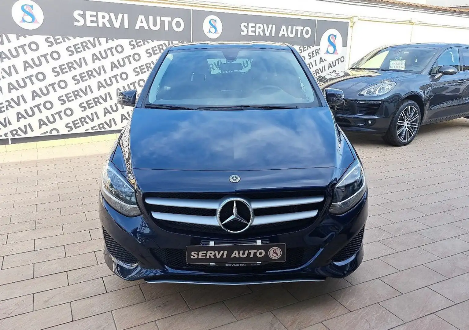 Mercedes-Benz B 180 B 180 d Executive Blau - 2