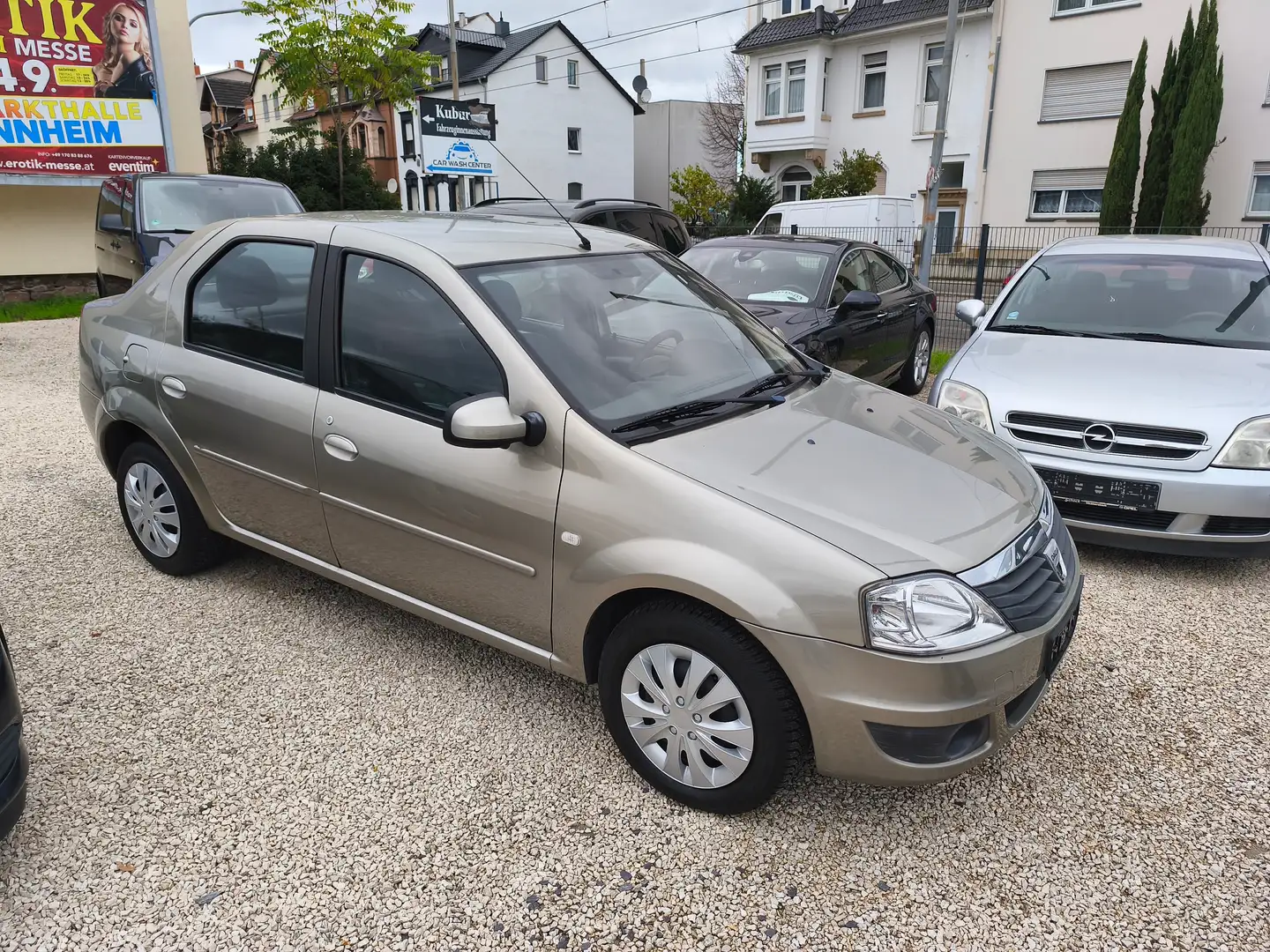 Dacia Logan 1.6 16V 77tkm Klima 2. Hd. Grau - 1