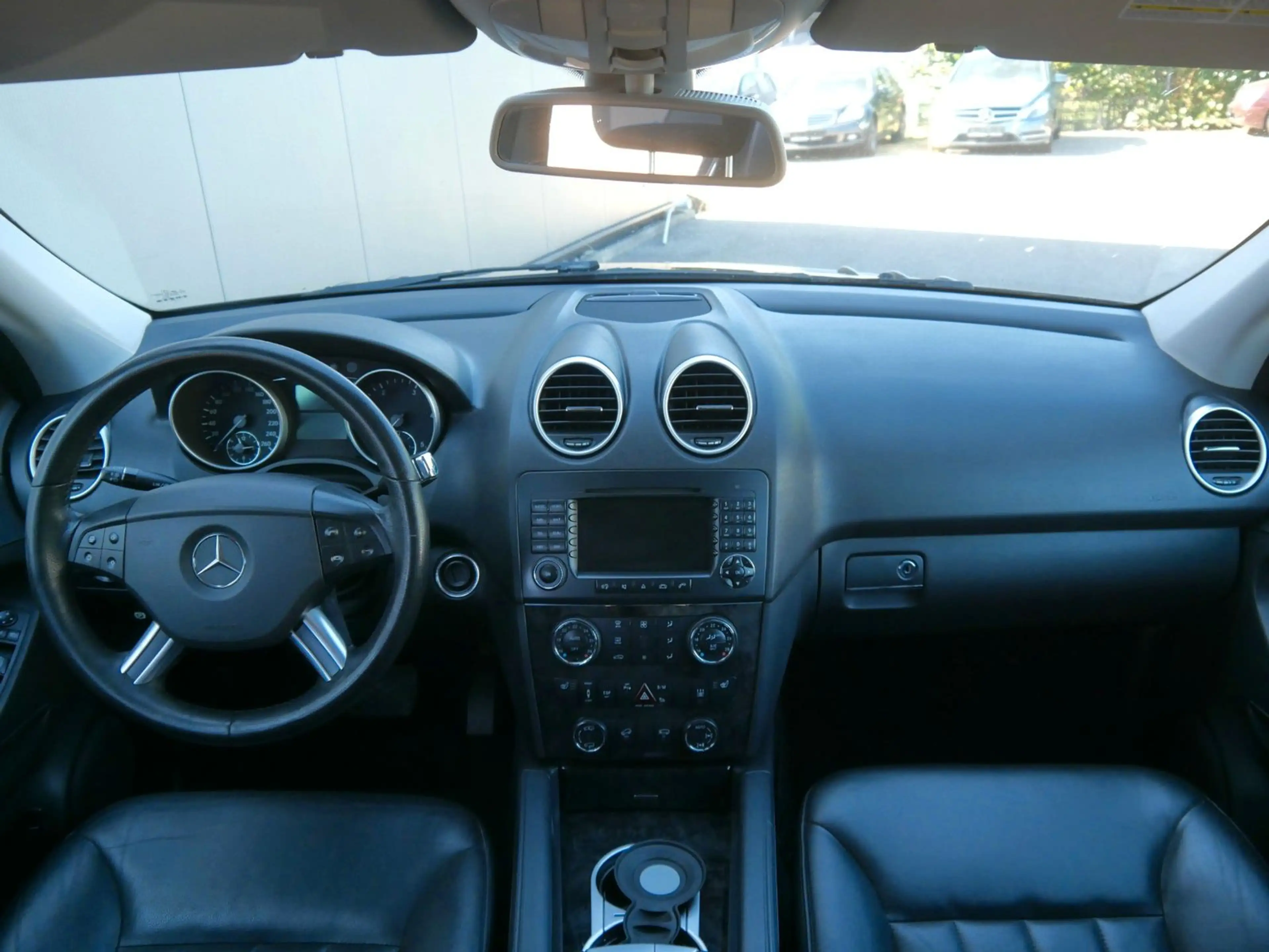 Mercedes-Benz ML 320 CDI 4M AMG-PAKET NAVI/S-DACH/H&K/OFFROAD — photo 15
