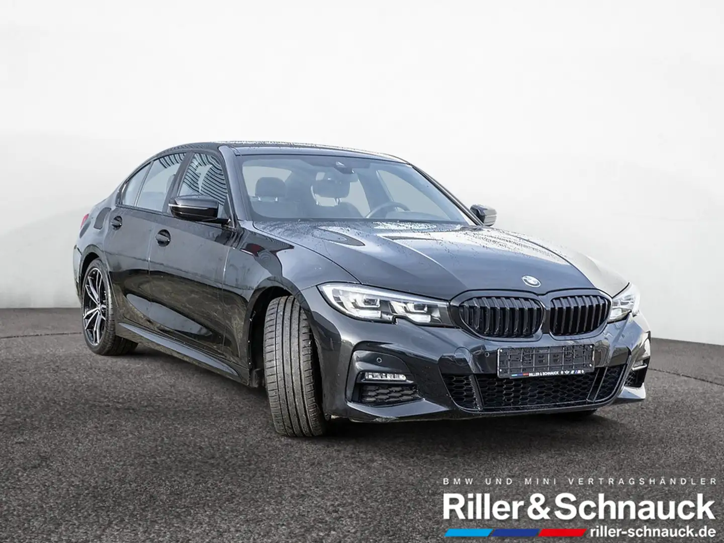 BMW 330 d M-Sport LED+NAVI+KLIMAAUTOM+SITZHZG+PDC+ Schwarz - 2