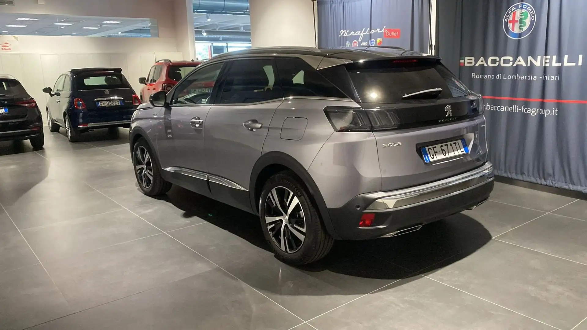 Peugeot 3008 Hybrid 225 e-EAT8 GT Grigio - 2