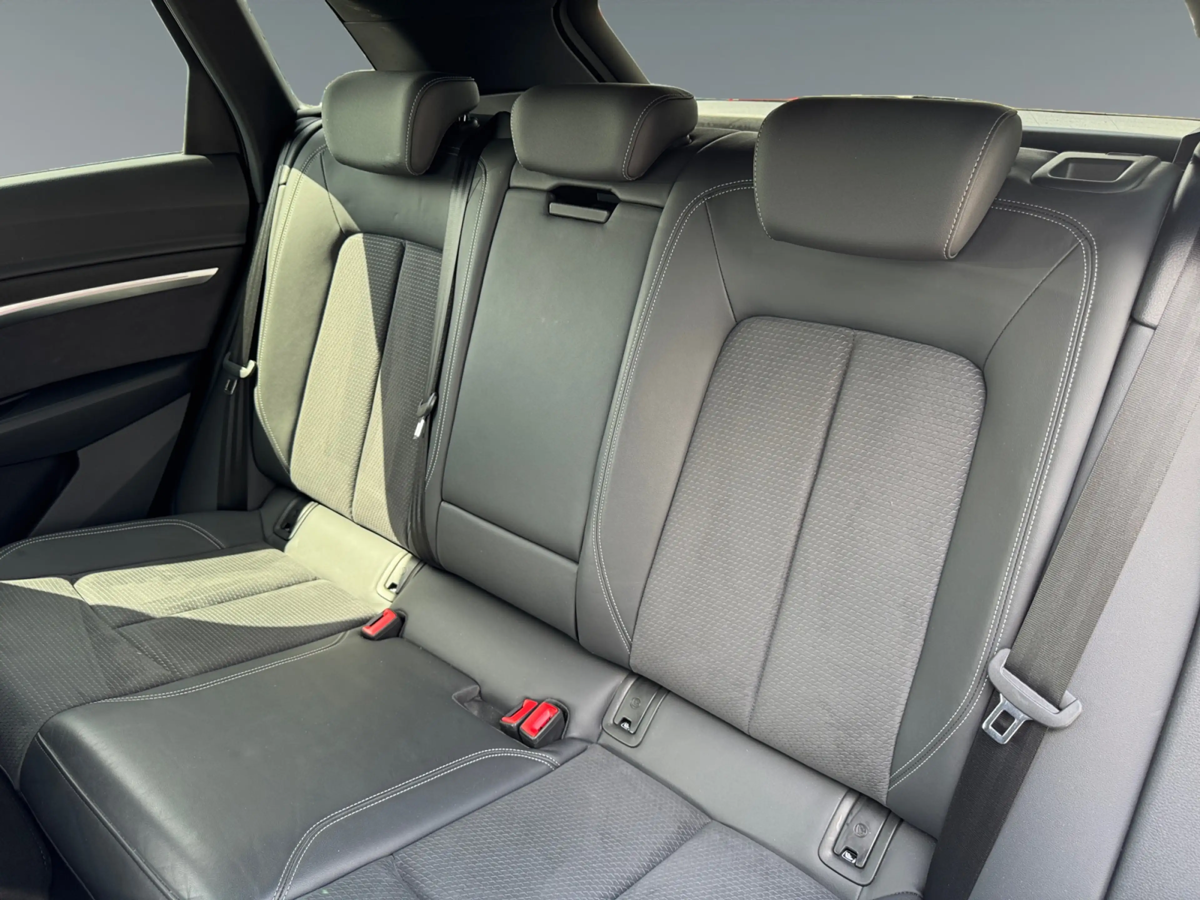Audi Q8 e-tron 55 408pk quattro S Edition Competition 115 kWh Opt — photo 11