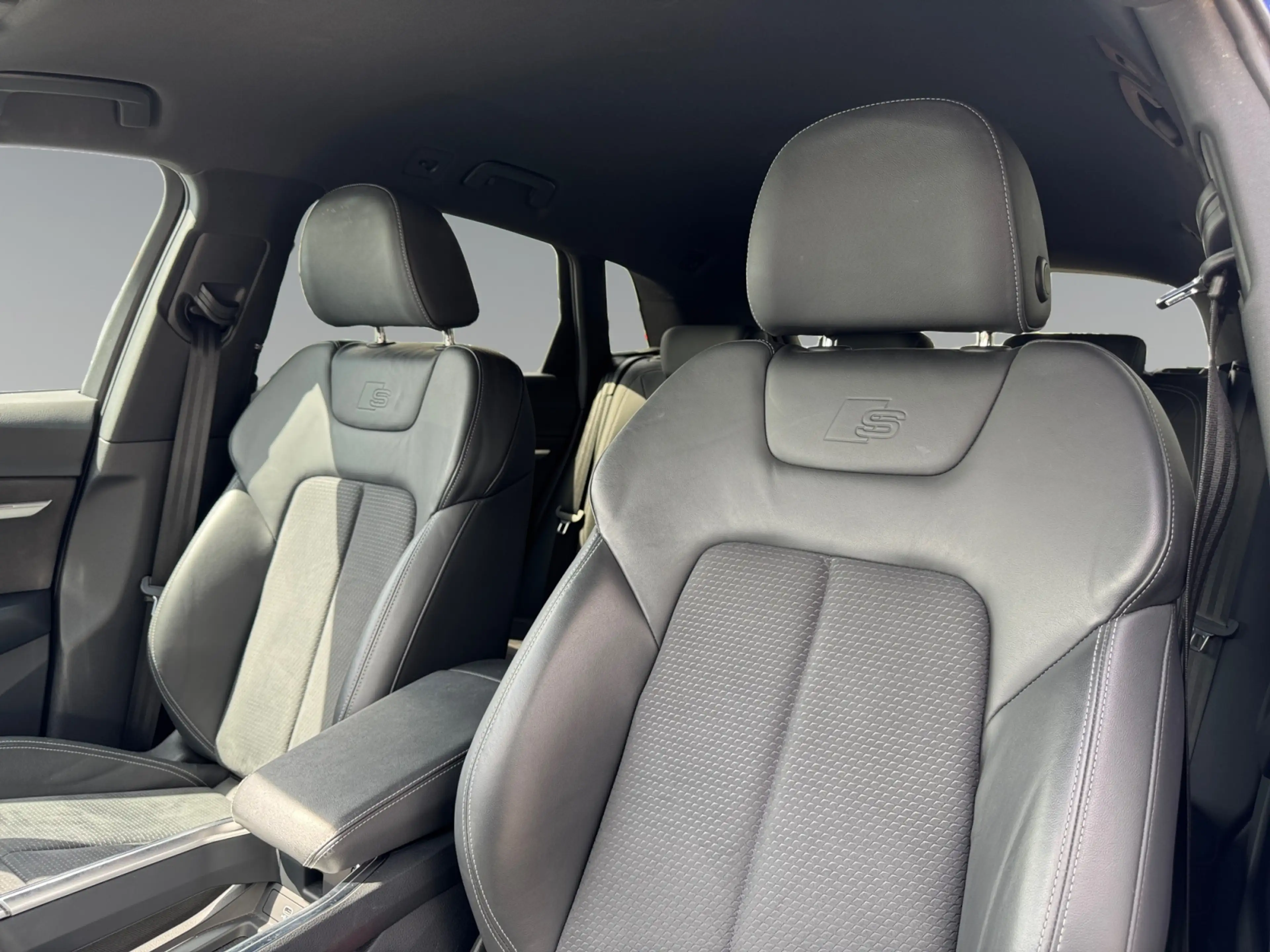 Audi Q8 e-tron 55 408pk quattro S Edition Competition 115 kWh Opt — photo 12