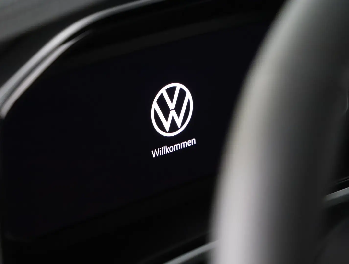 Volkswagen T-Roc Friends TSI DSG Schwarz - 2