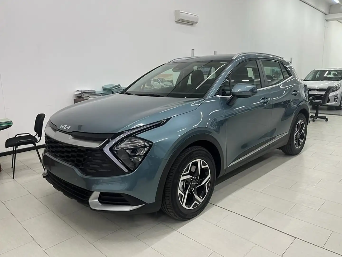 Kia Sportage BUSINNES 1.6 FULL HYBRID AUTOMATICA - 1