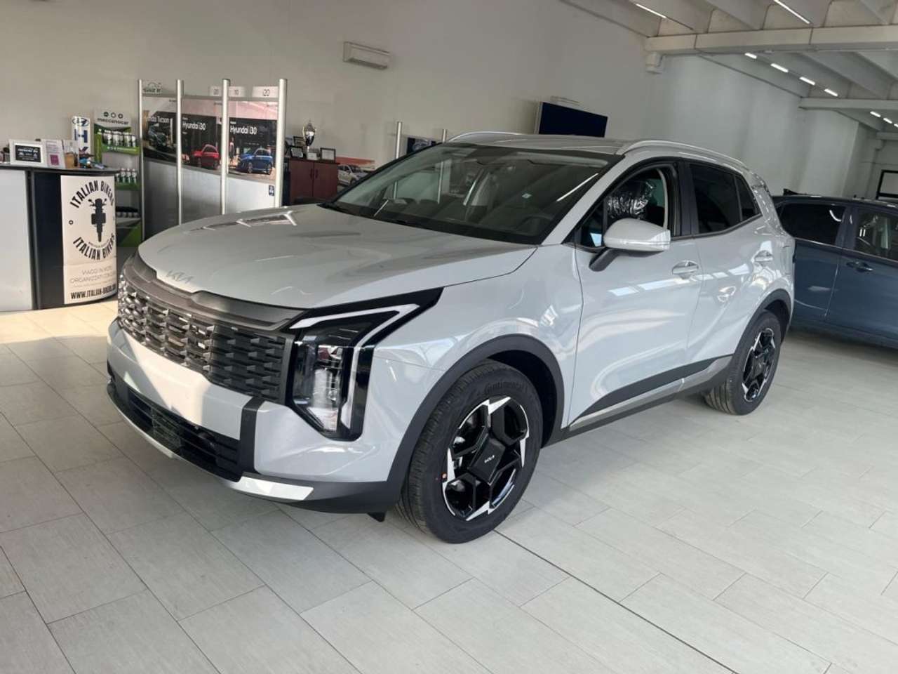 Kia Sportage BUSINNES 1.6 FULL HYBRID AUTOMATICA 2026