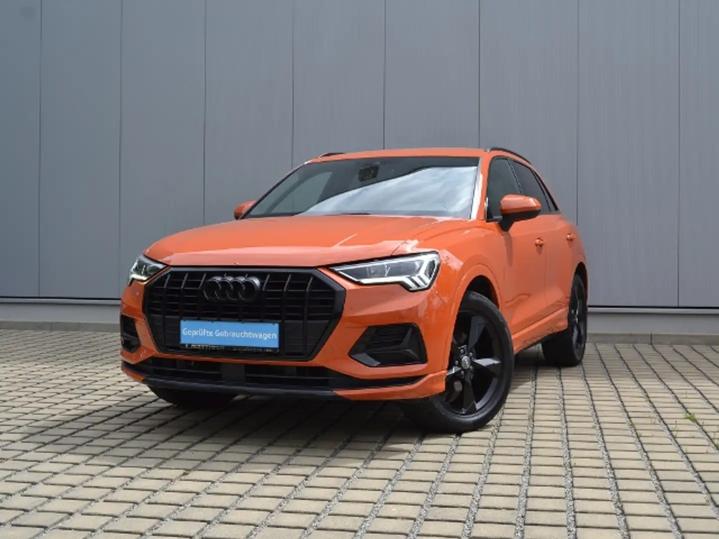 Audi Q3 35 TFSI S-tronic Advanced OPTIK-SW/AHK/LED/18-ZOL Orange - 2