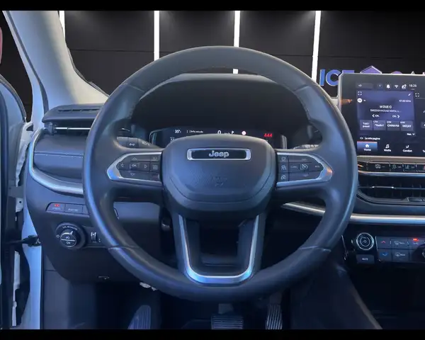 Jeep Compass view 10