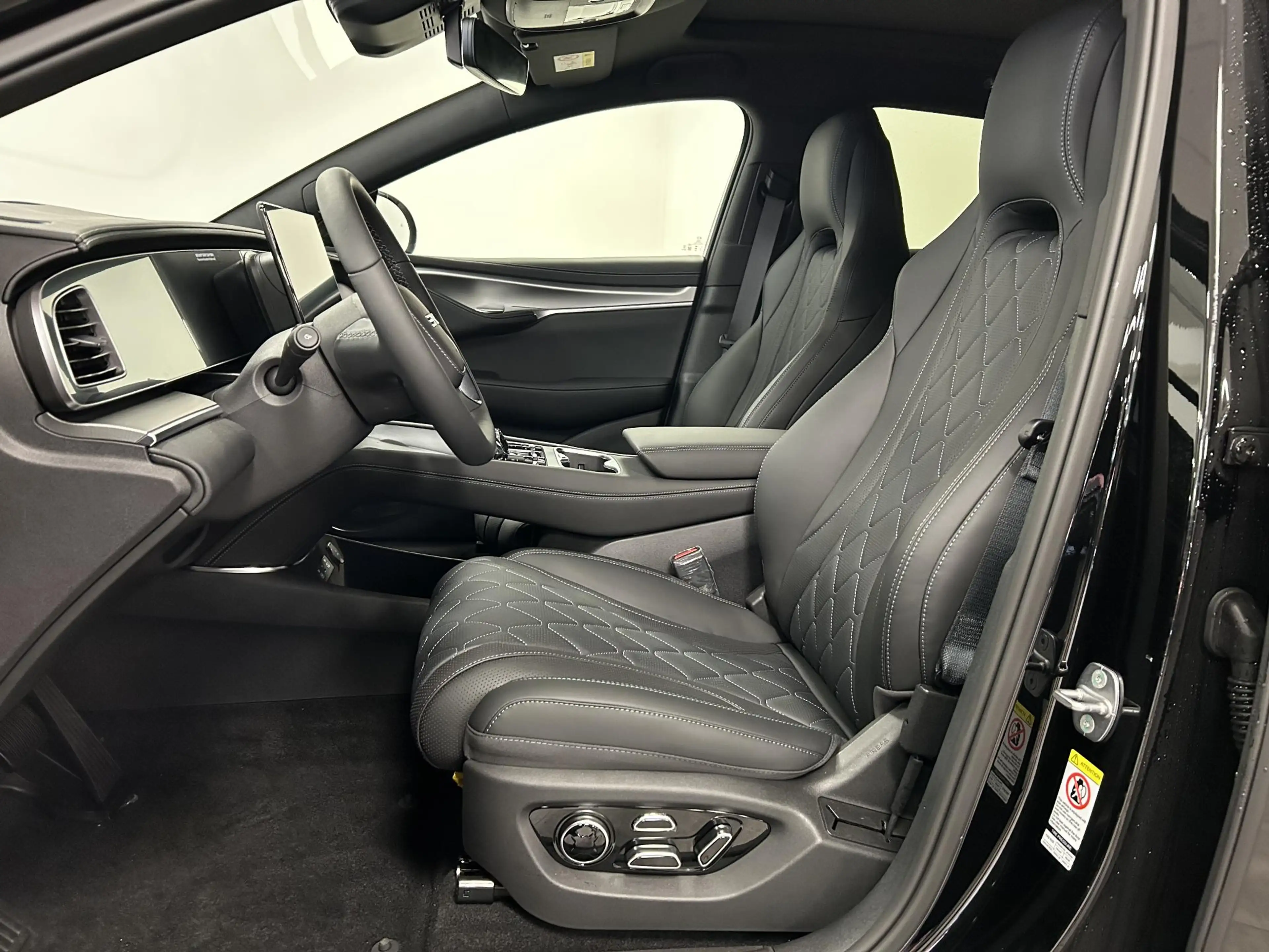 BYD Sealion 7 Excellence AWD 91.3 kWh | Uit voorraad leverbaar! — photo 7