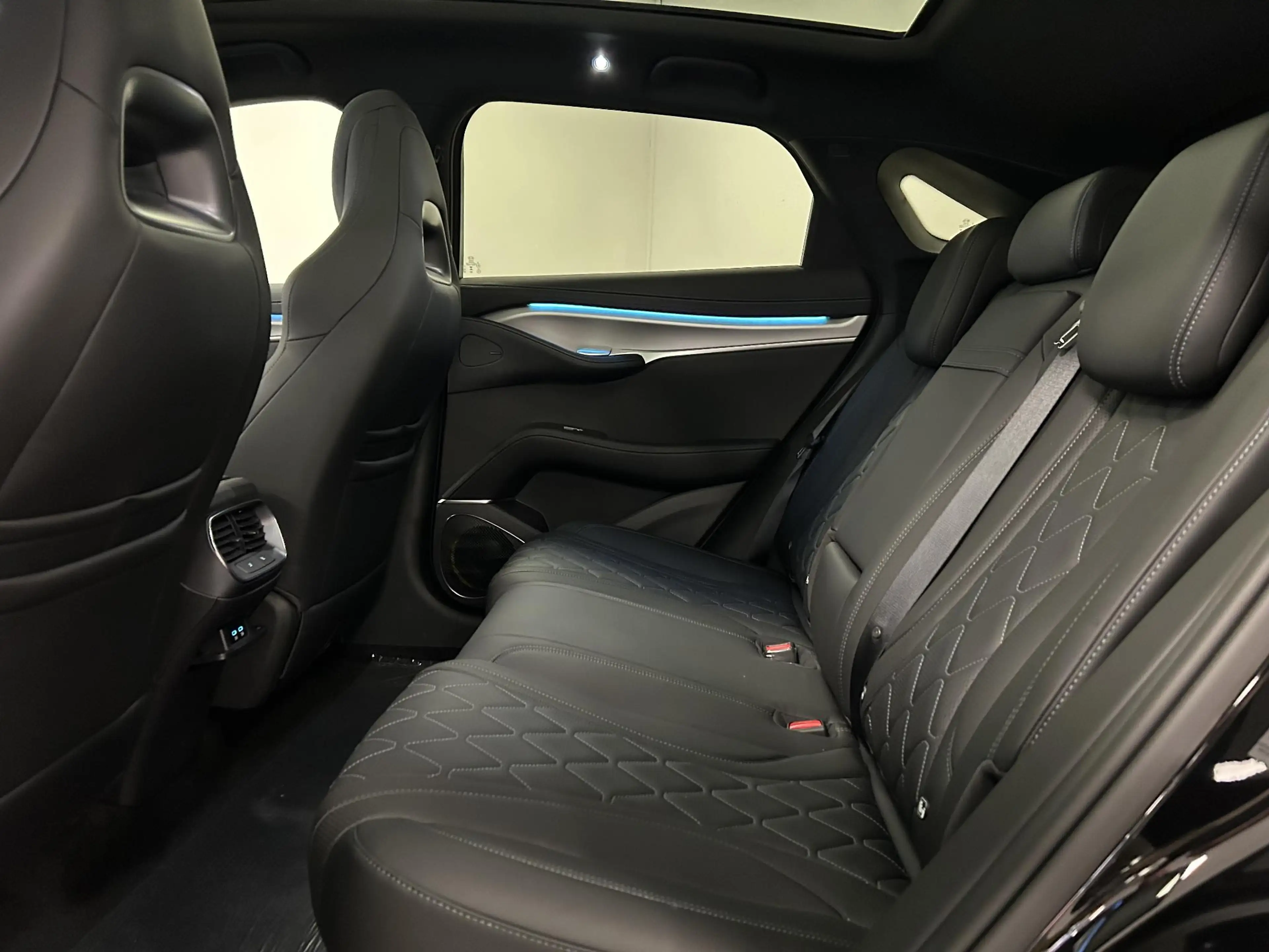 BYD Sealion 7 Excellence AWD 91.3 kWh | Uit voorraad leverbaar! — photo 8