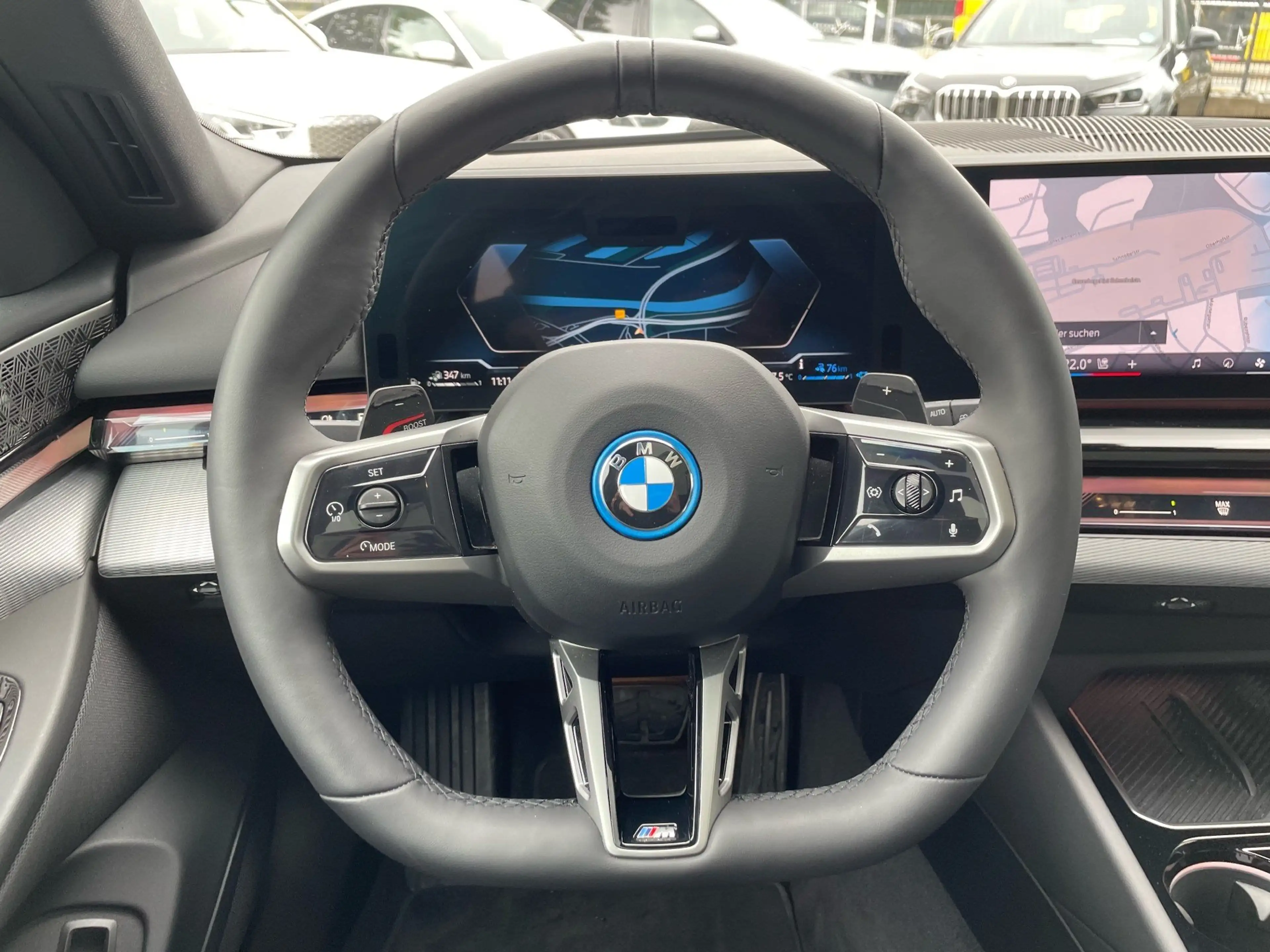 BMW 550 e xDrive Tour M Sport || AHK ACC 360 Pano — photo 13