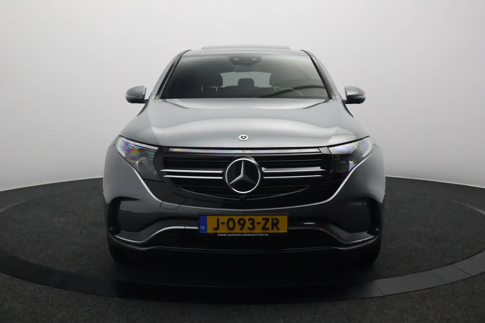 Mercedes-Benz EQC 400 4MATIC Business Solution AMG 80 kWh SOH 95.4% | He Gris - 2