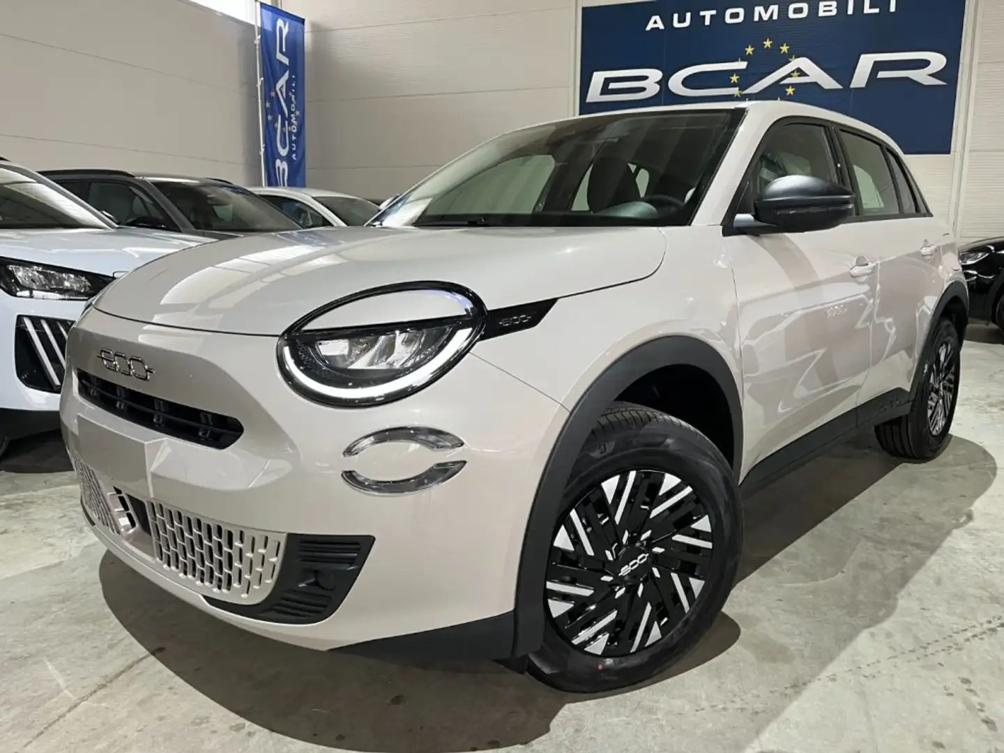 Fiat 600 Hybrid 110 CV DCT MHEV PRONTA CONSEGNA NUOVA 2025" Bílá - 1