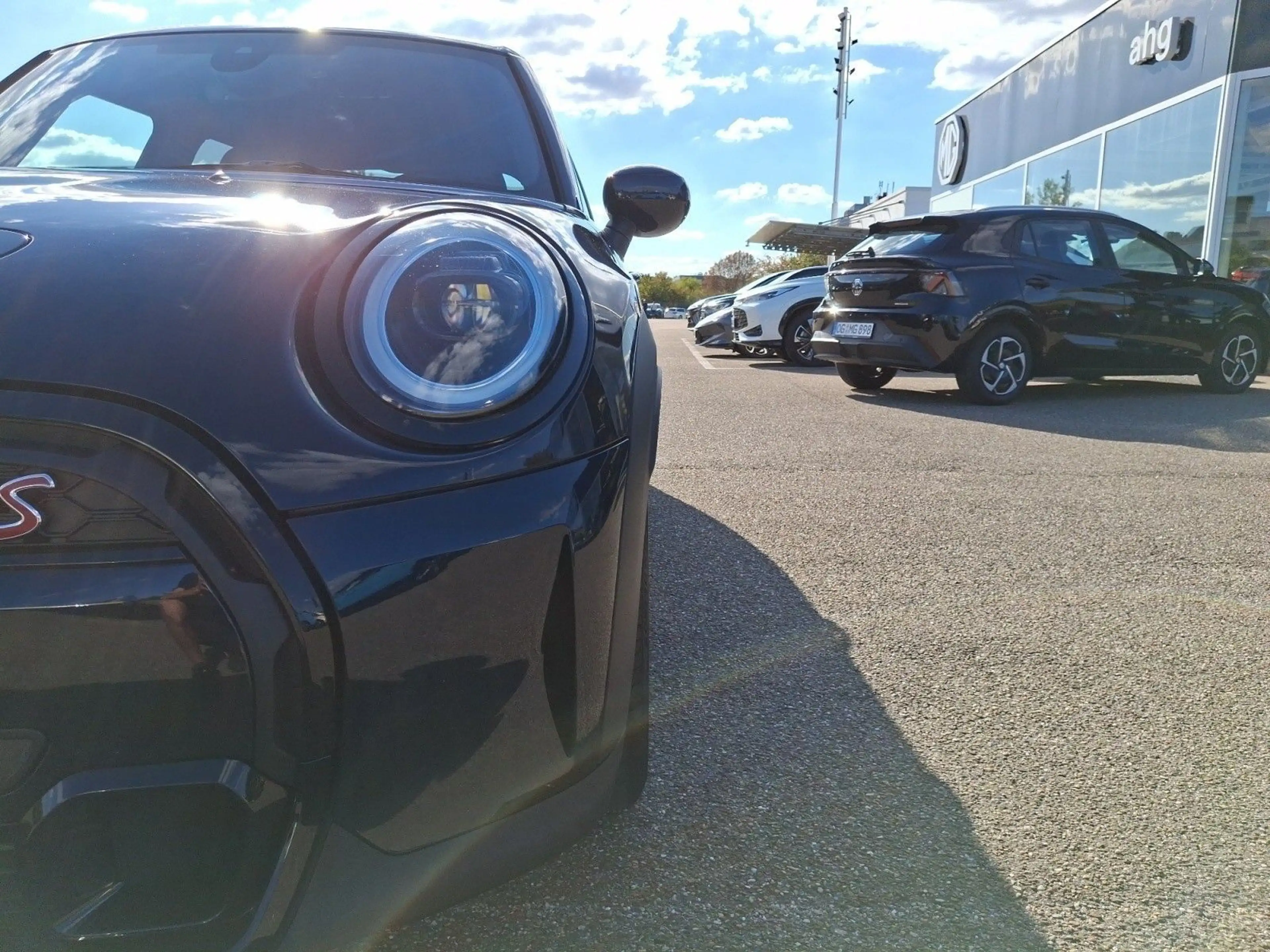 MINI Cooper S Classic Trim Steptronic Navigation Driv — photo 9