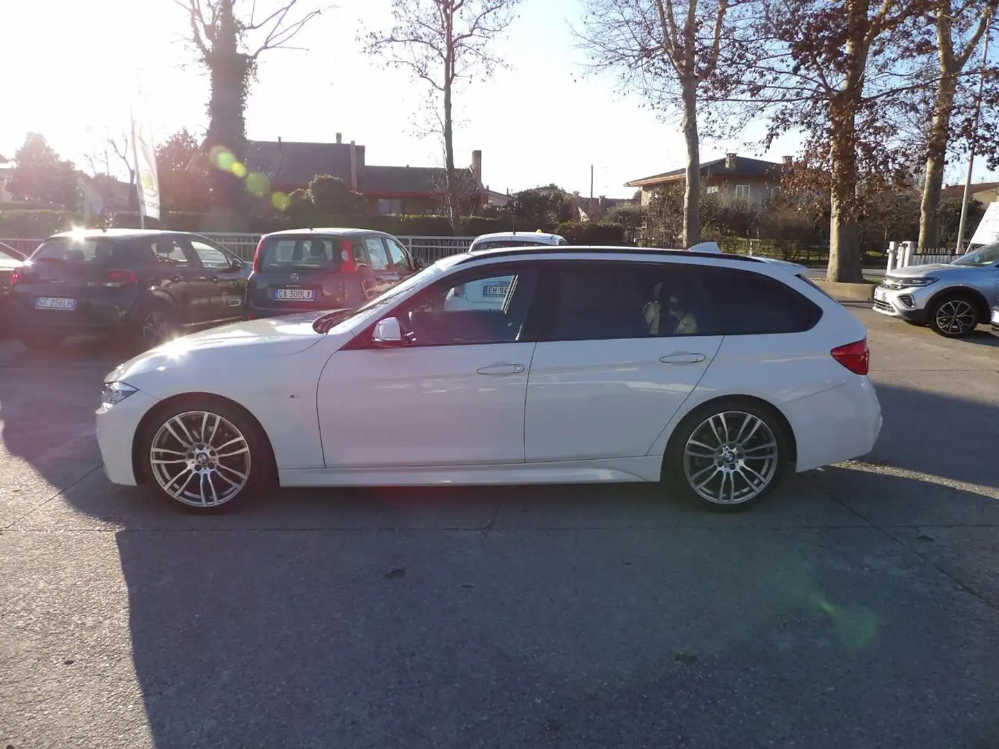 BMW 318 d Touring Msport Blanc - 2