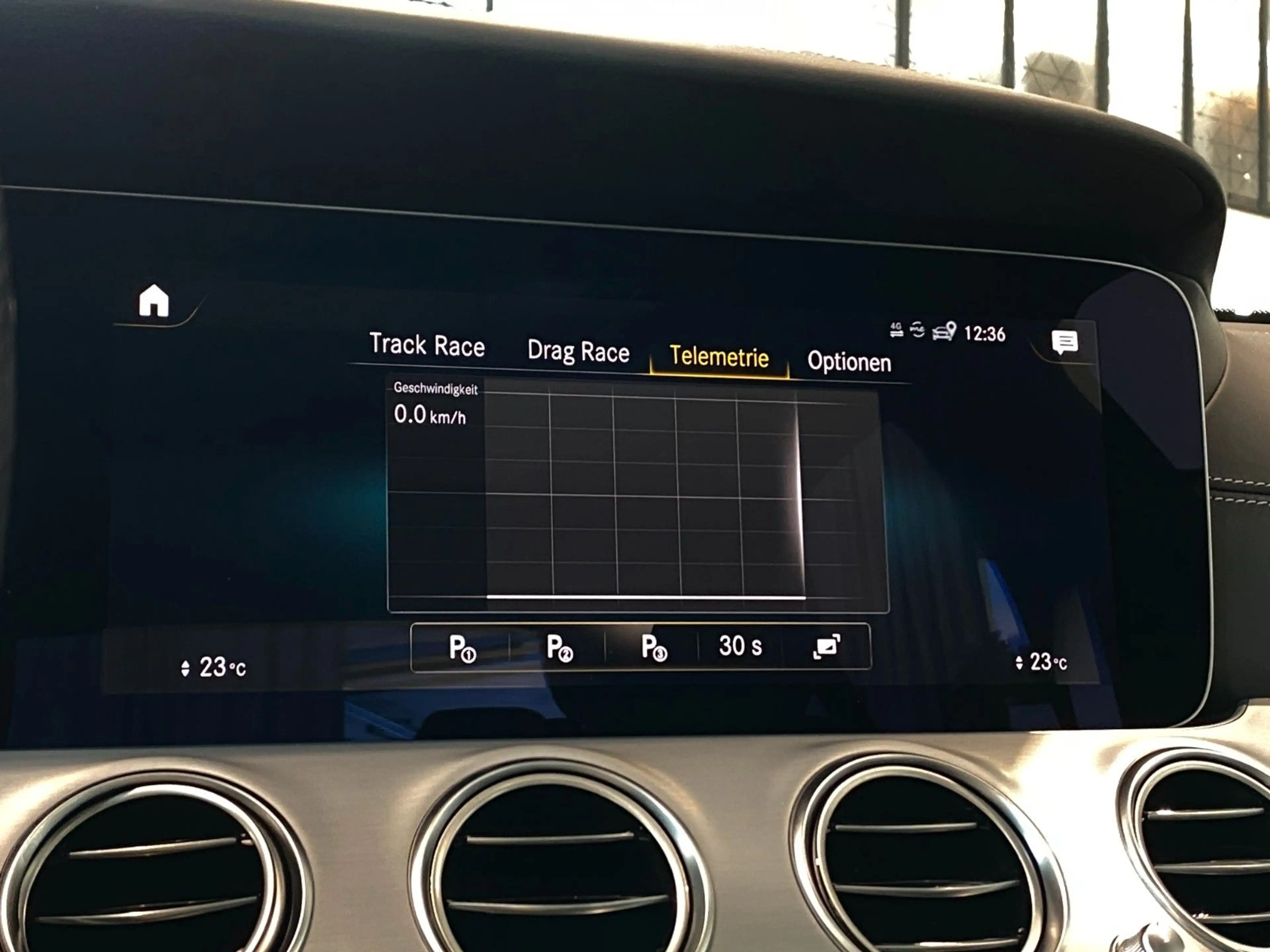 Mercedes-Benz E 63 AMG E 63 S Lim. 4Matic+ MBUX Sbel Pano Burmester DTR — photo 40