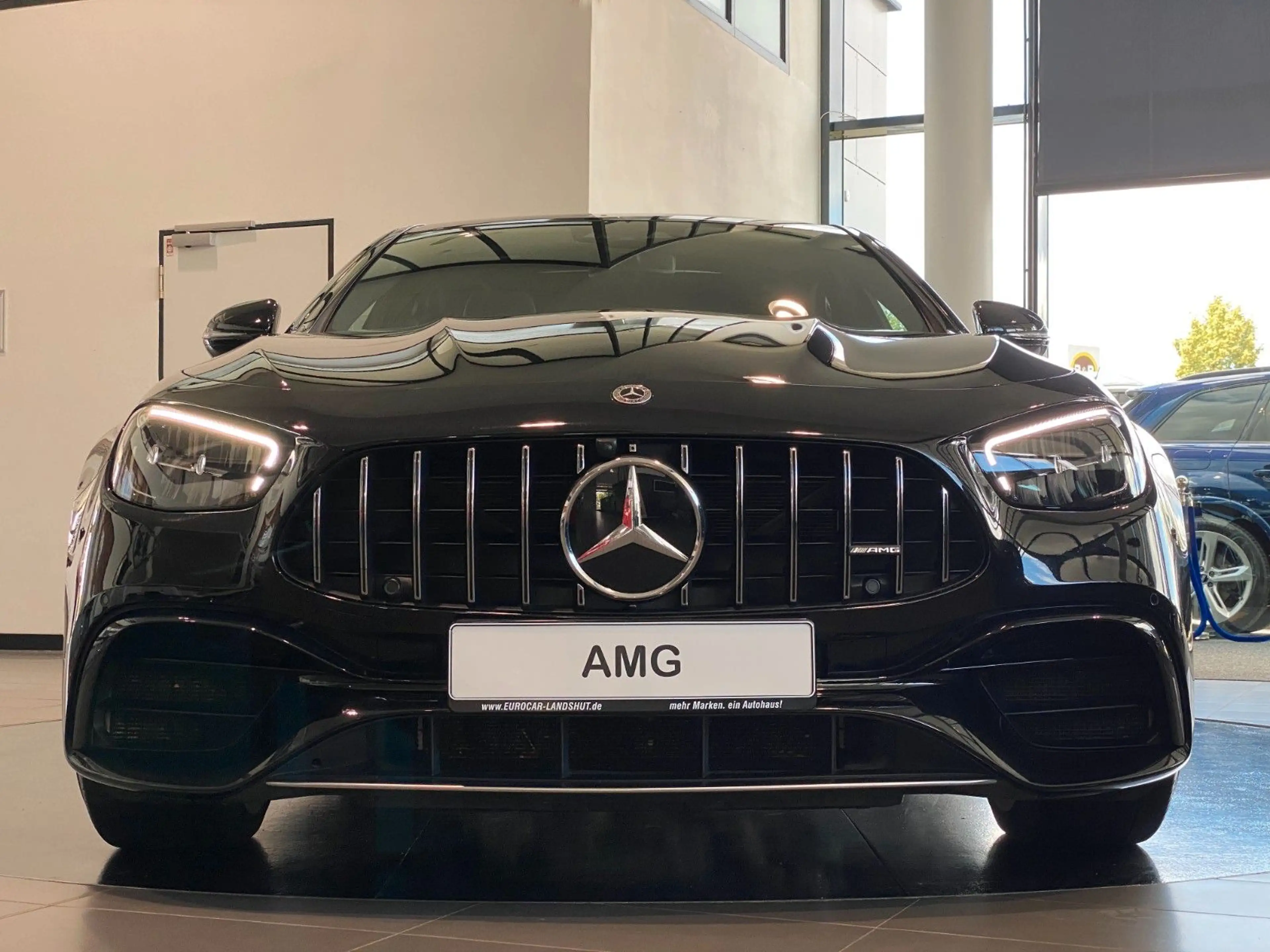 Mercedes-Benz E 63 AMG E 63 S Lim. 4Matic+ MBUX Sbel Pano Burmester DTR — photo 4