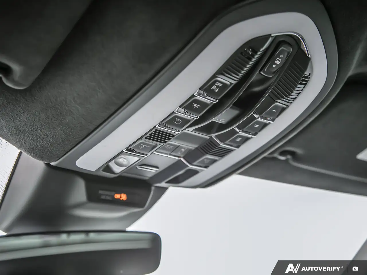 Porsche Macan снимка Porsche Macan