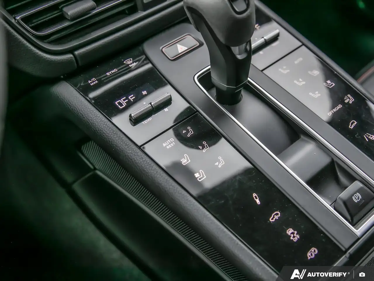 Porsche Macan снимка Porsche Macan
