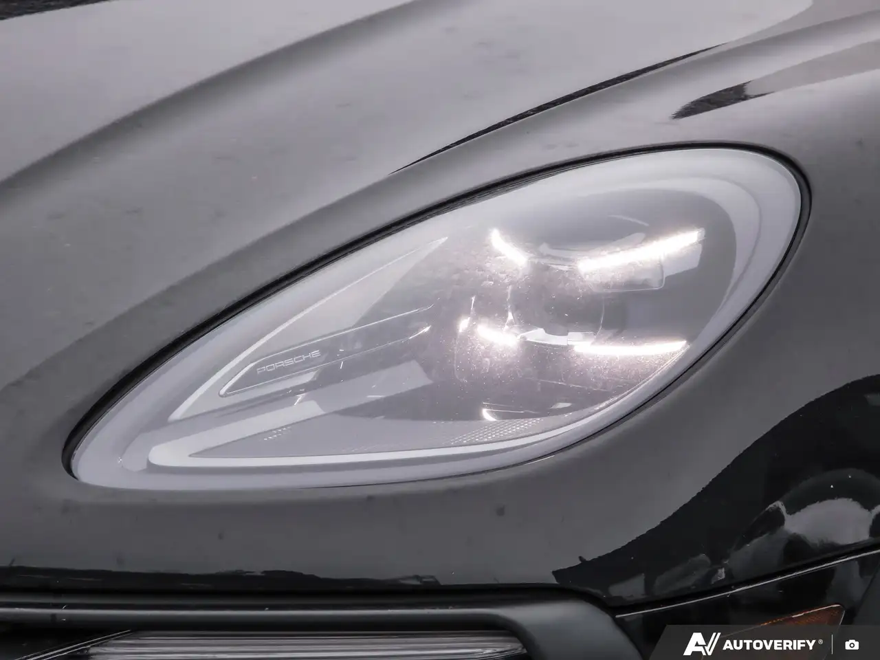 Porsche Macan снимка Porsche Macan