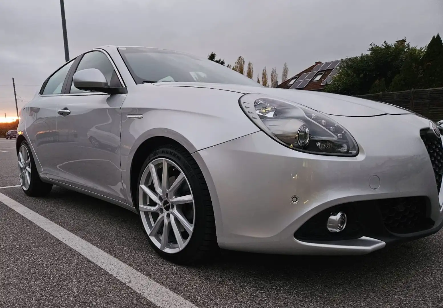 Alfa Romeo Giulietta Giulietta Super 1,4 TB MultiAir TCT Super Grau - 1