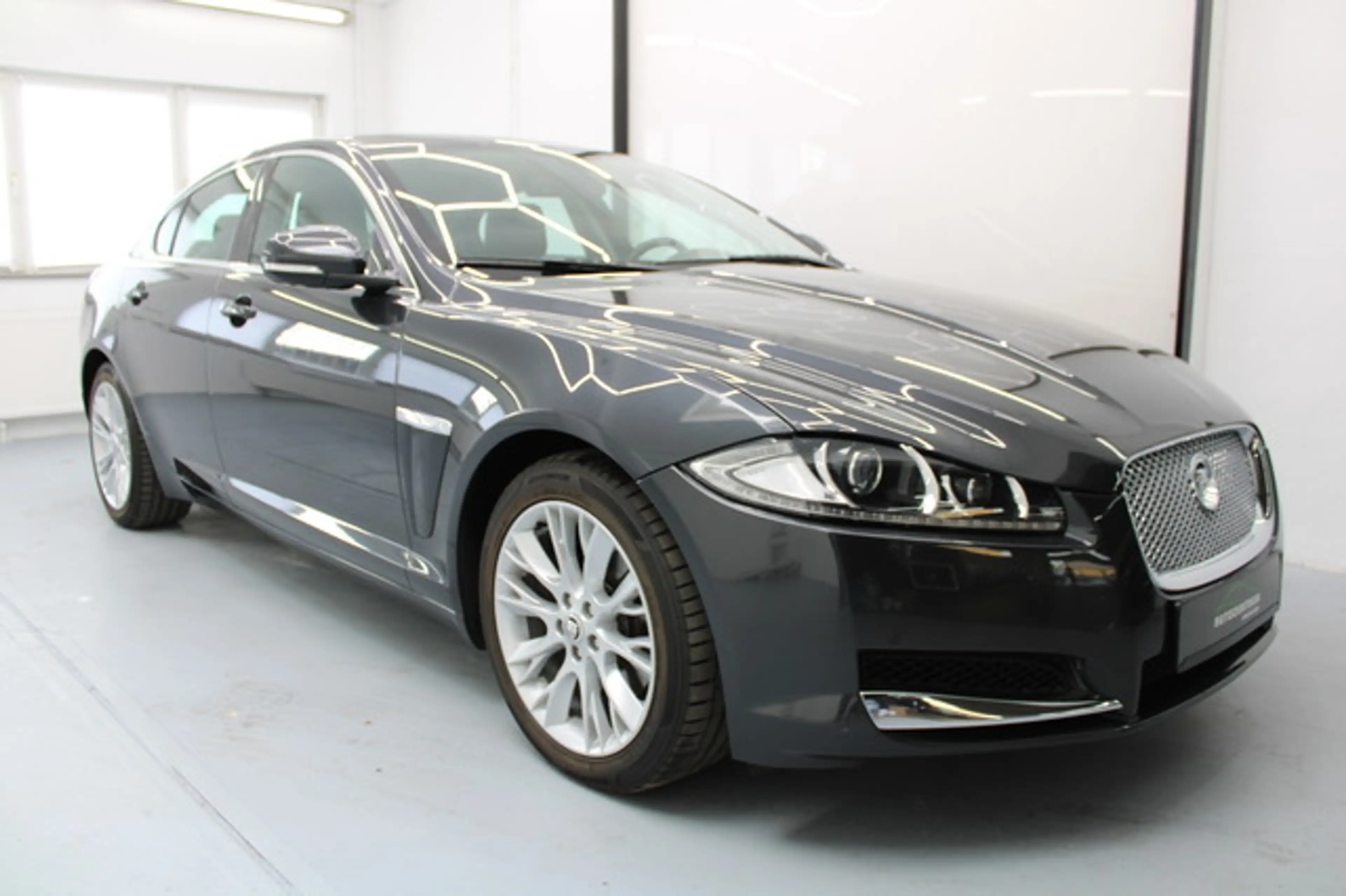 Jaguar XF 3.0 V6 Diesel NAVI/PDC/KAMERA/TOUCH/2.HAND — photo 14