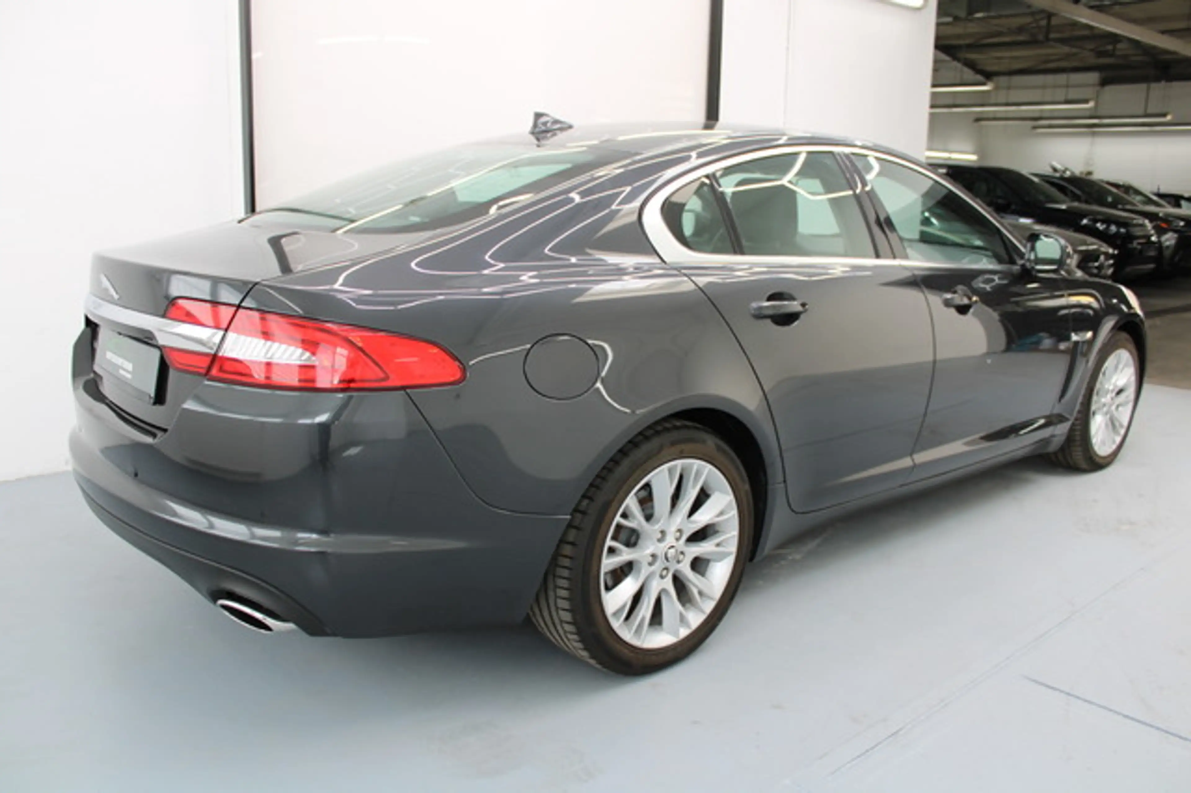 Jaguar XF 3.0 V6 Diesel NAVI/PDC/KAMERA/TOUCH/2.HAND — photo 6