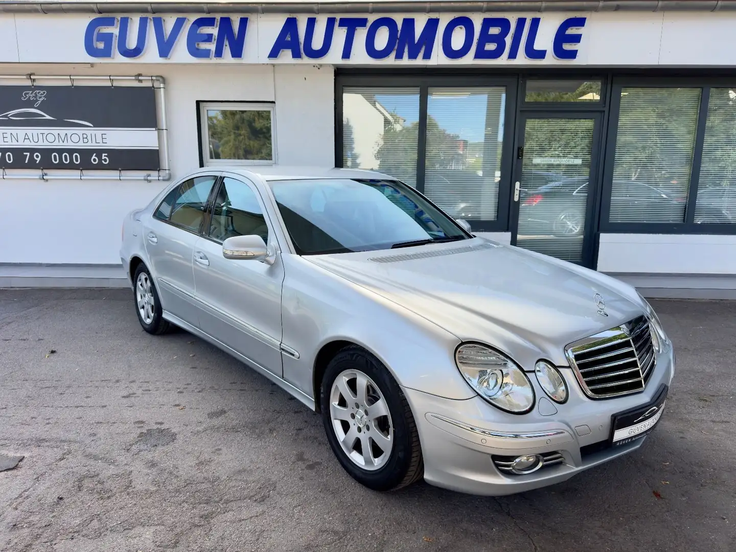 Mercedes-Benz E 220 CDI Avantgarde Aut. T-Leder Bi-Xenon MOPS Silber - 2