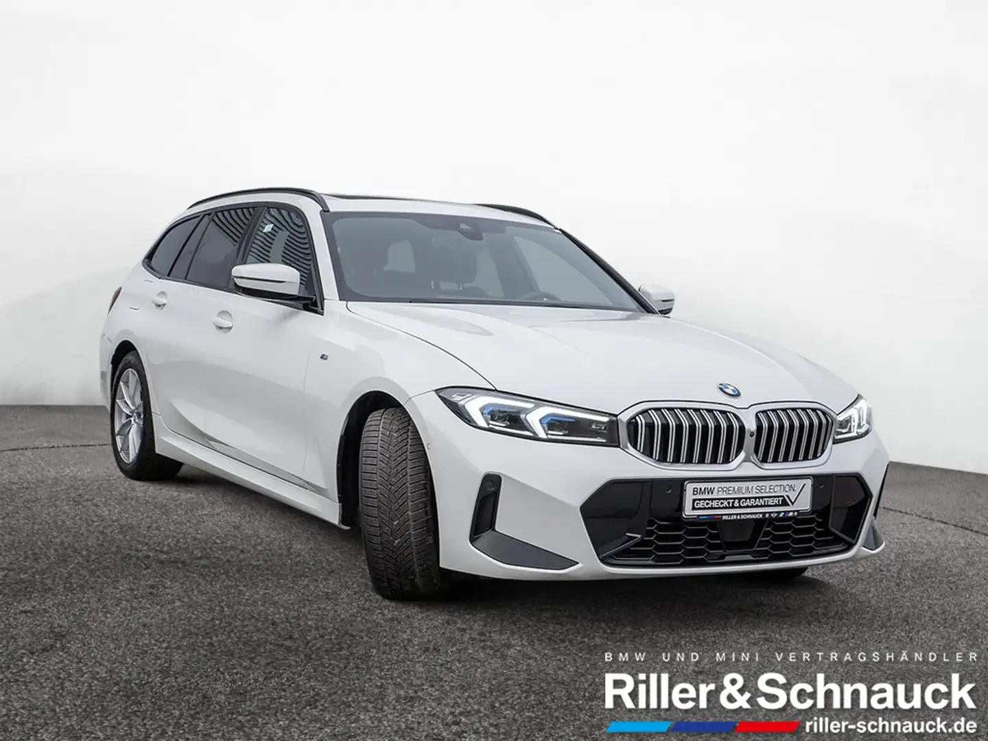 BMW 320 i Touring M-Sport PANO+360°KAM+HUD+ACC Weiß - 2