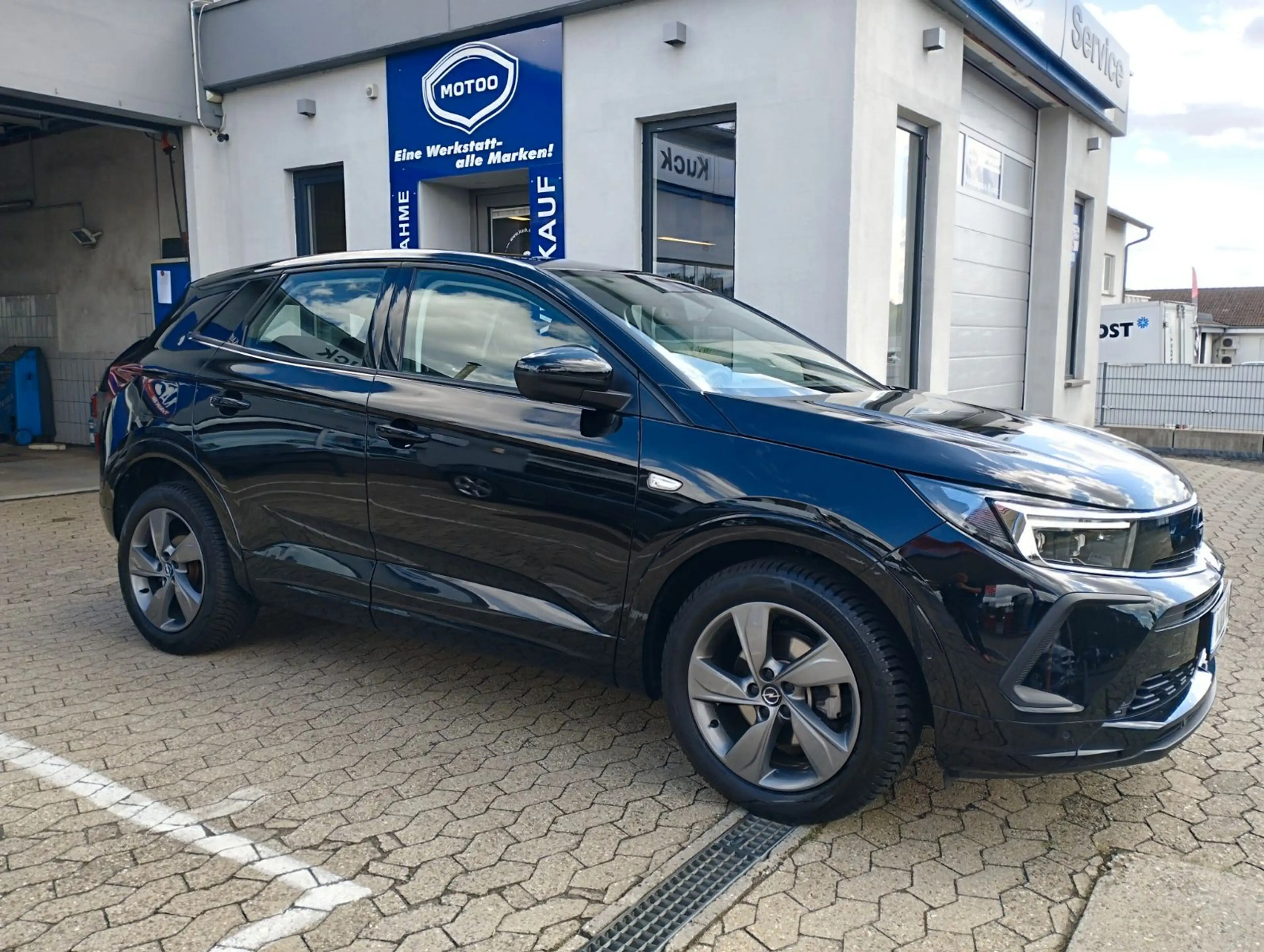 Opel Grandland X — photo 7