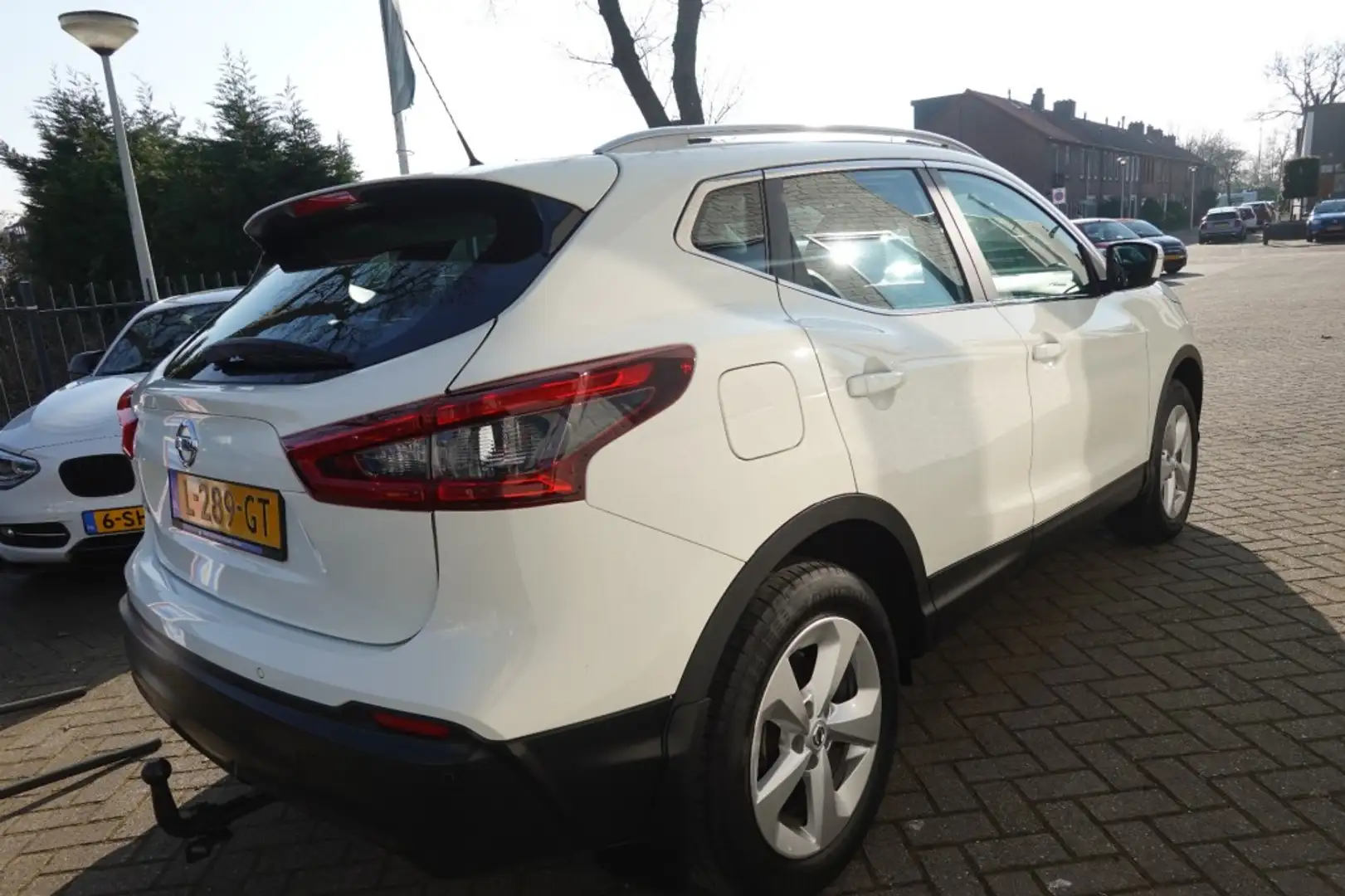 Nissan Qashqai 1.3 DIG-T BUS. ED. Panorama Car PLay Trekhaak Blanc - 2