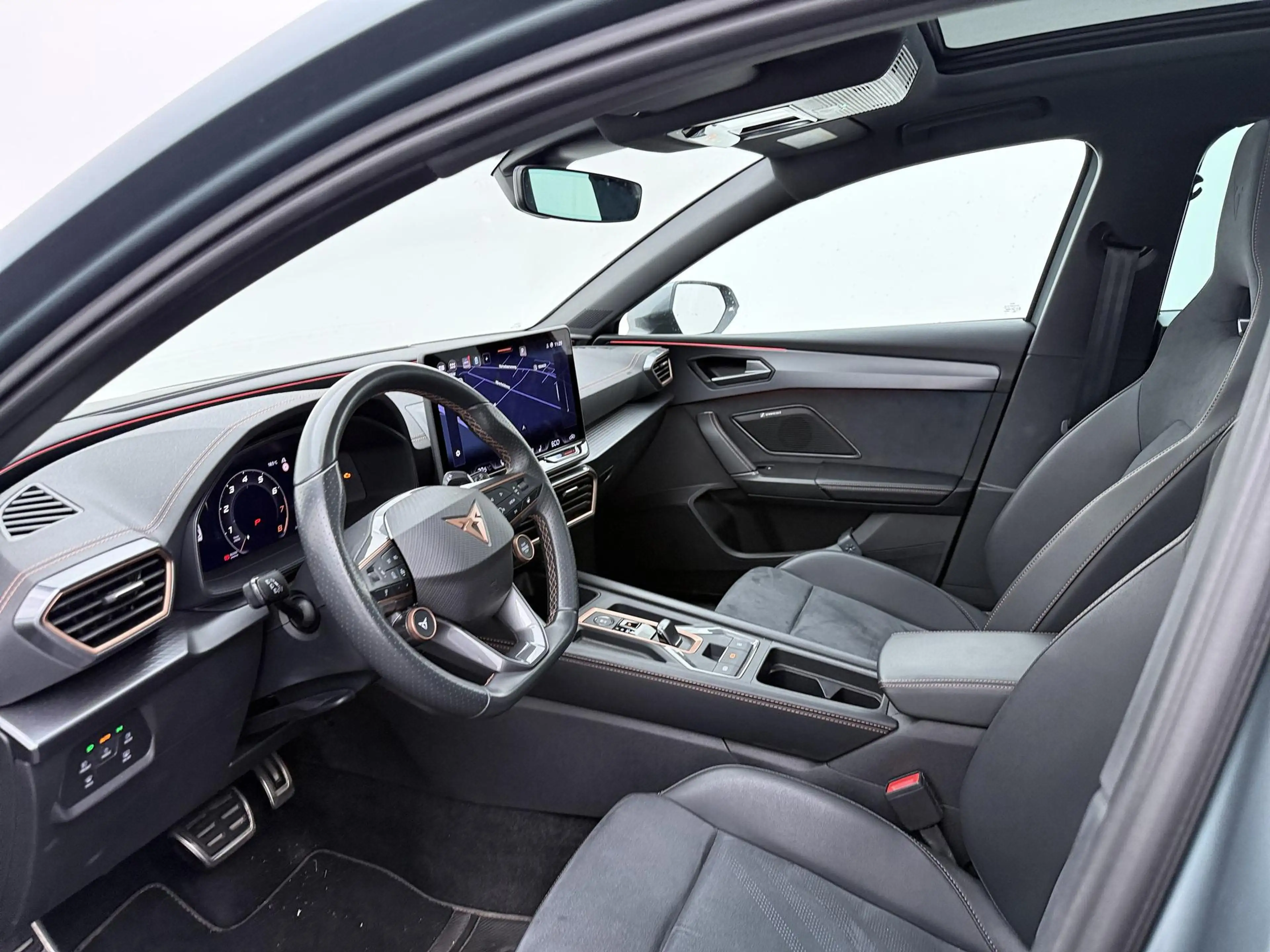 CUPRA Leon Sportstourer 1.5 TSI e-Hybrid VZ 272PK | Pano dak — photo 3