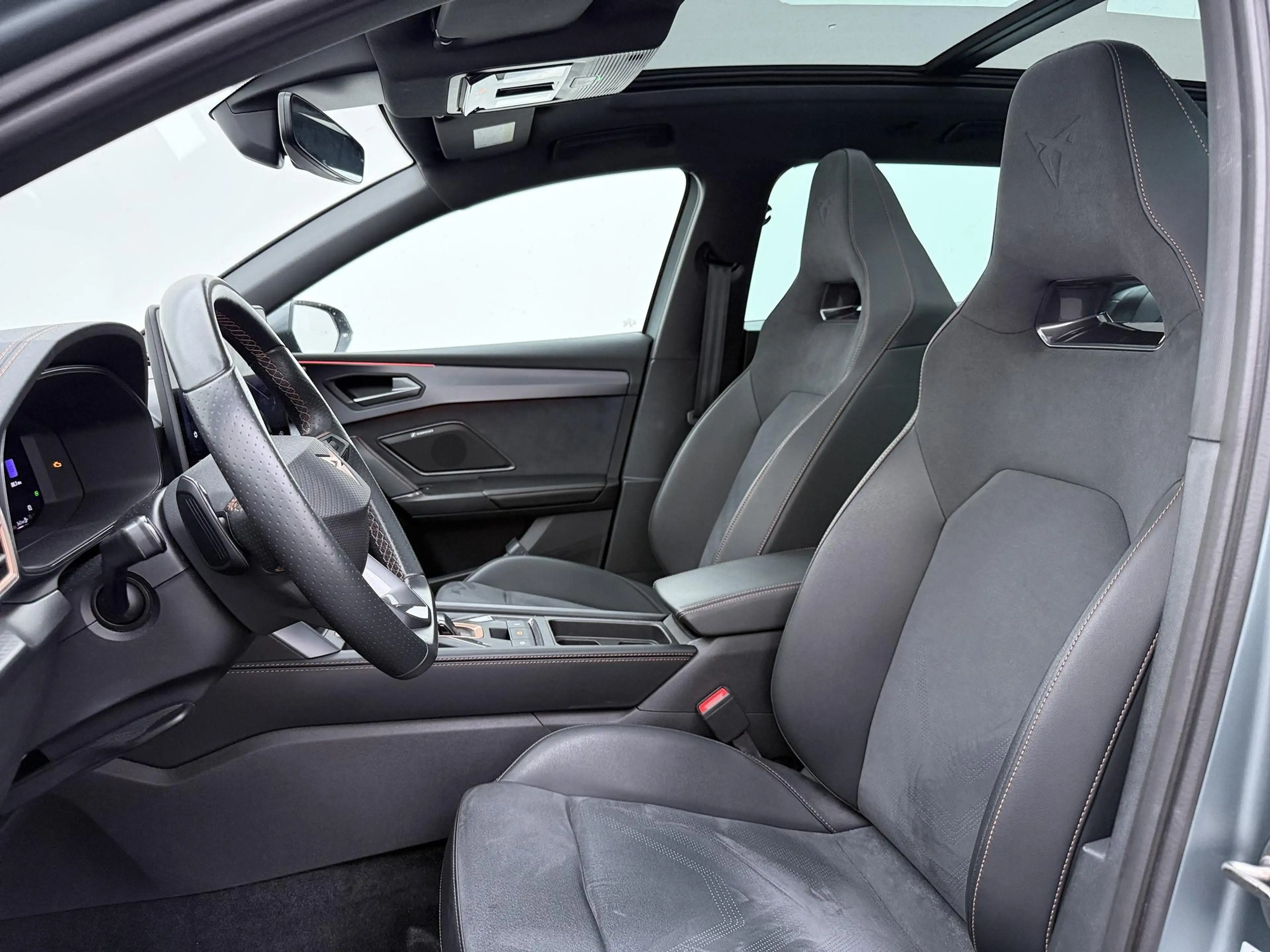 CUPRA Leon Sportstourer 1.5 TSI e-Hybrid VZ 272PK | Pano dak — photo 4