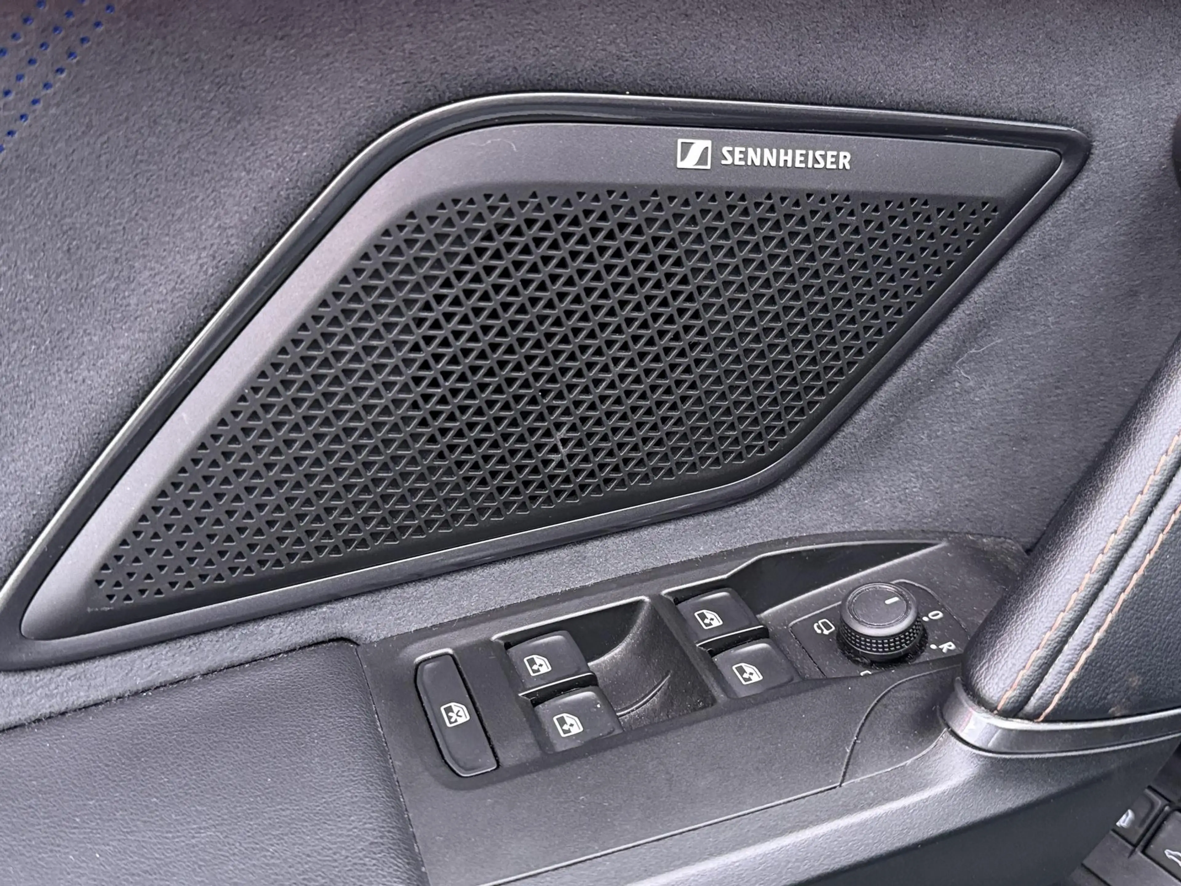 CUPRA Leon Sportstourer 1.5 TSI e-Hybrid VZ 272PK | Pano dak — photo 14