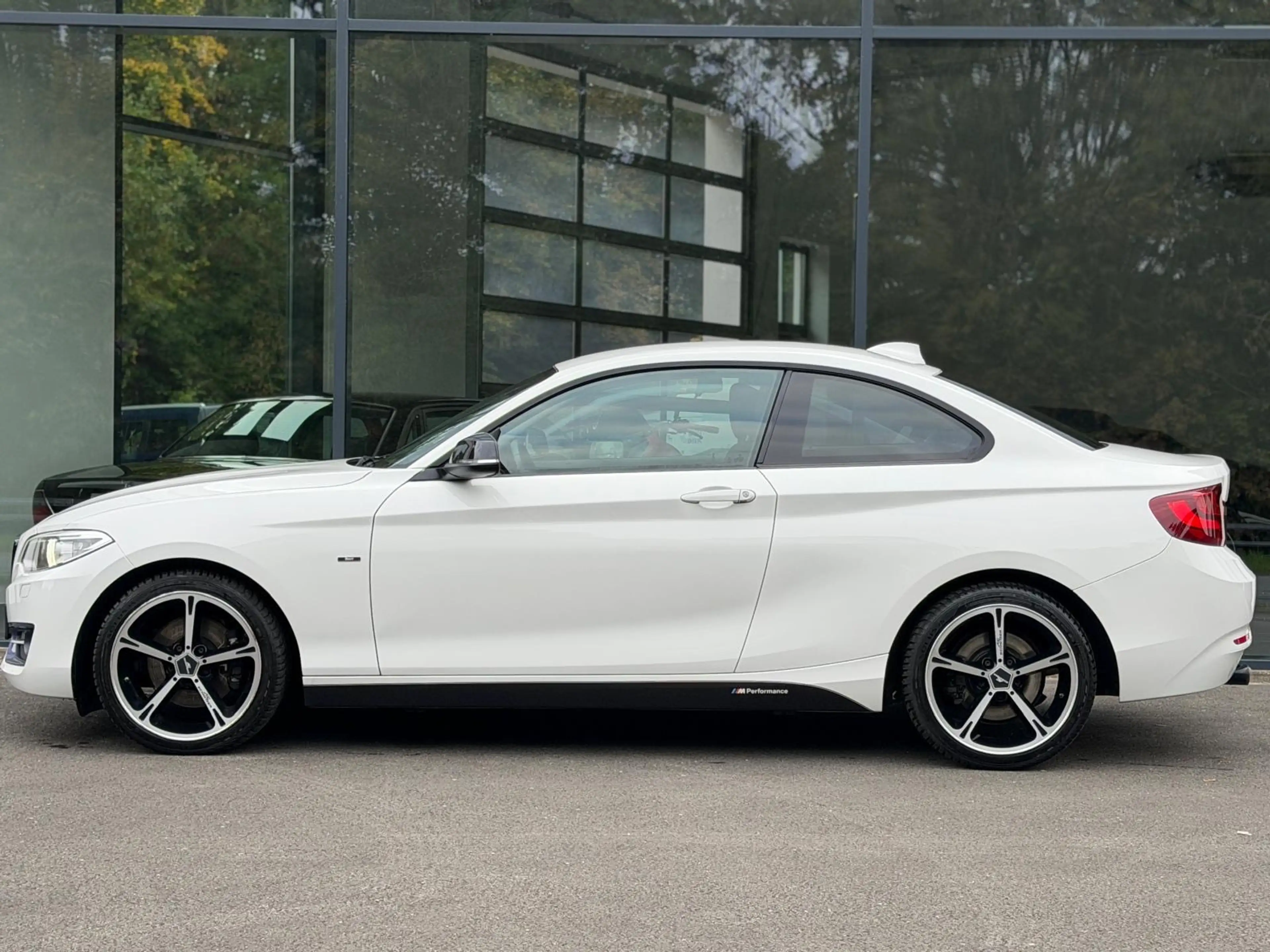 BMW 220 220d LED Sportline HU/AU Neu 18-Zoll AC-SCHNITZER SHZ PDC — photo 3