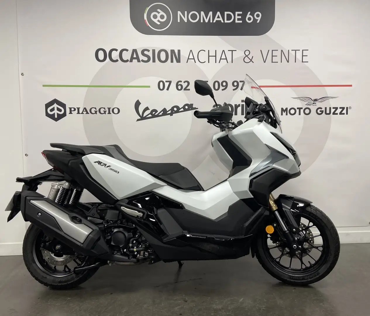 Honda ADV 350 Weiß - 1