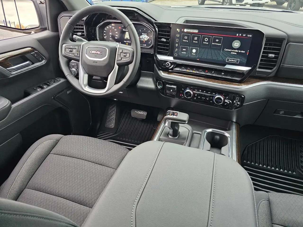 GMC Sierra 1500 снимка GMC Sierra 1500